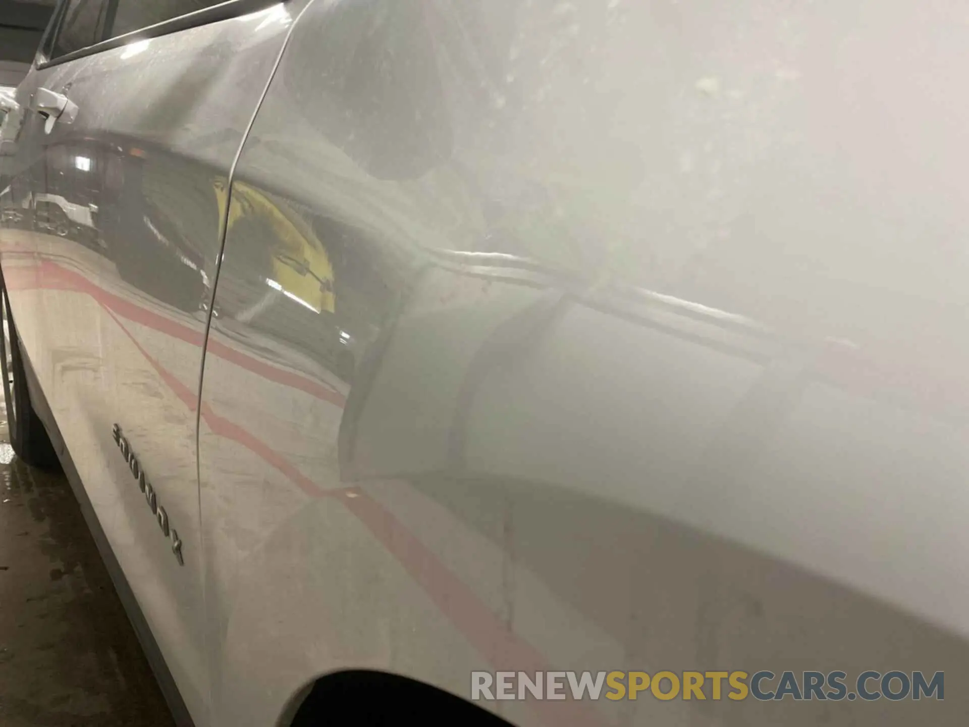 5 Photograph of a damaged car 2GNAXSEV6K6210040 CHEVROLET EQUINOX 2019