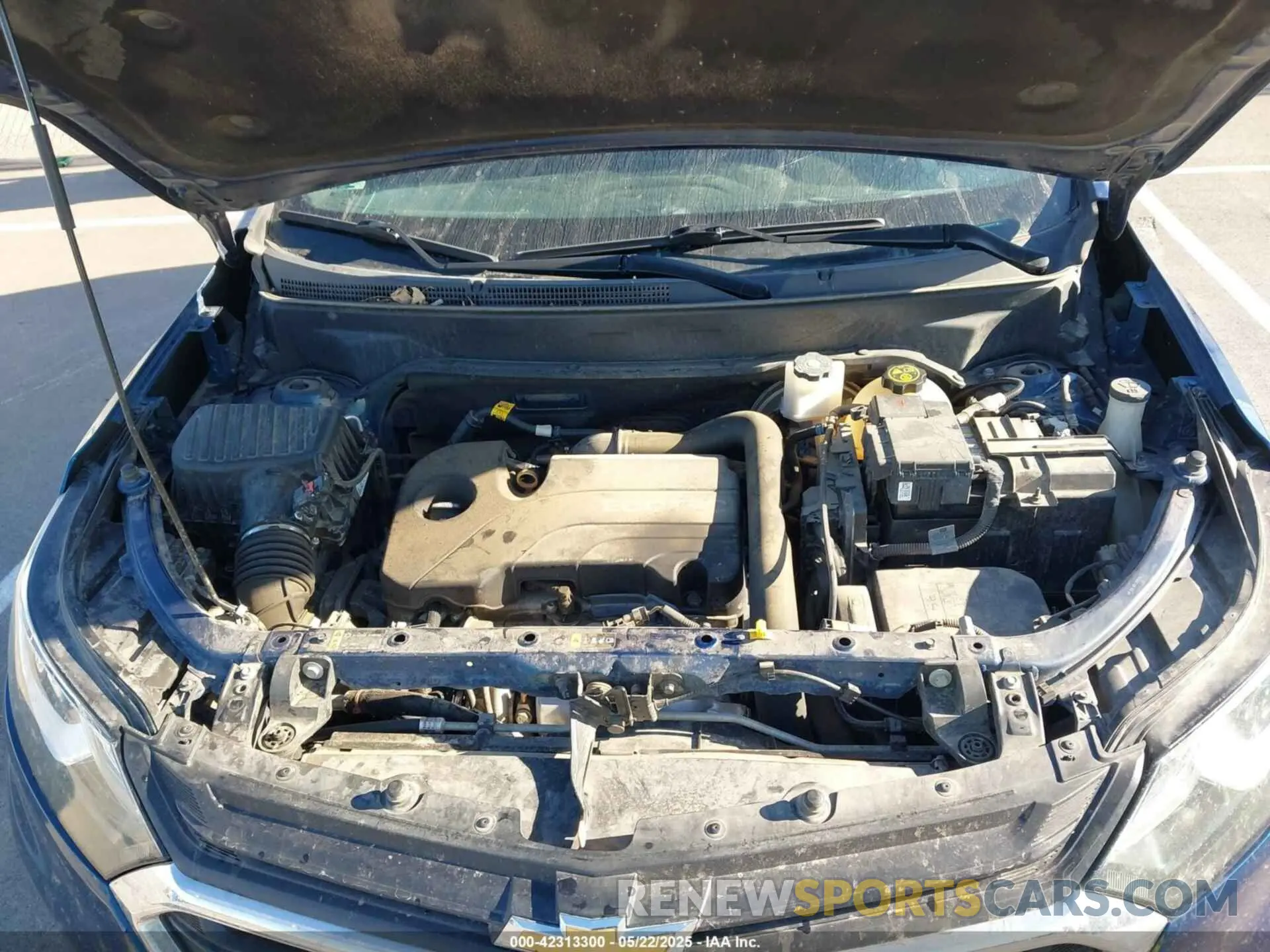 10 Photograph of a damaged car 2GNAXTEV0K6138242 CHEVROLET EQUINOX 2019