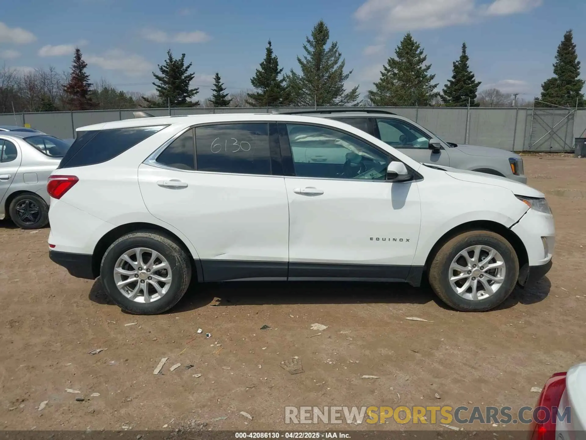 13 Photograph of a damaged car 2GNAXTEV1K6255280 CHEVROLET EQUINOX 2019