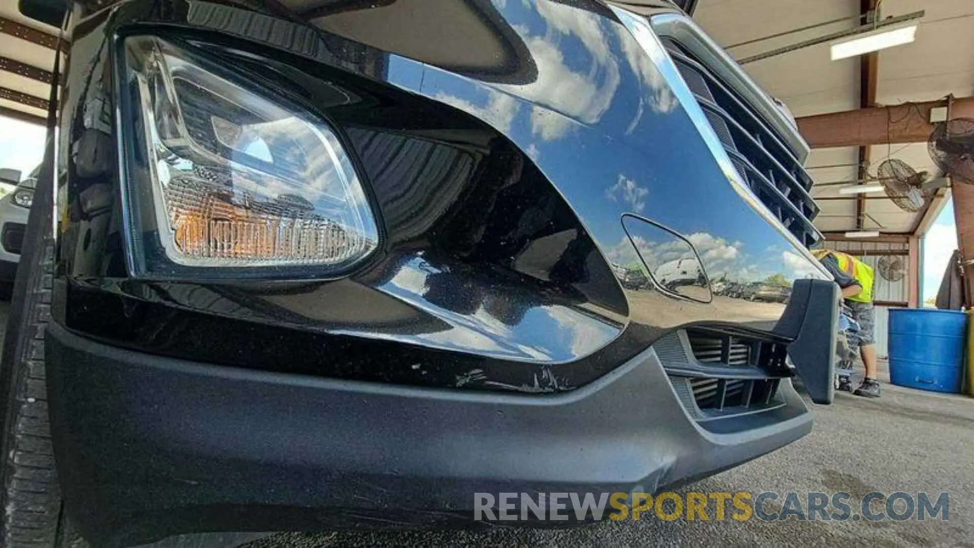 9 Photograph of a damaged car 2GNAXTEV1K6275609 CHEVROLET EQUINOX 2019