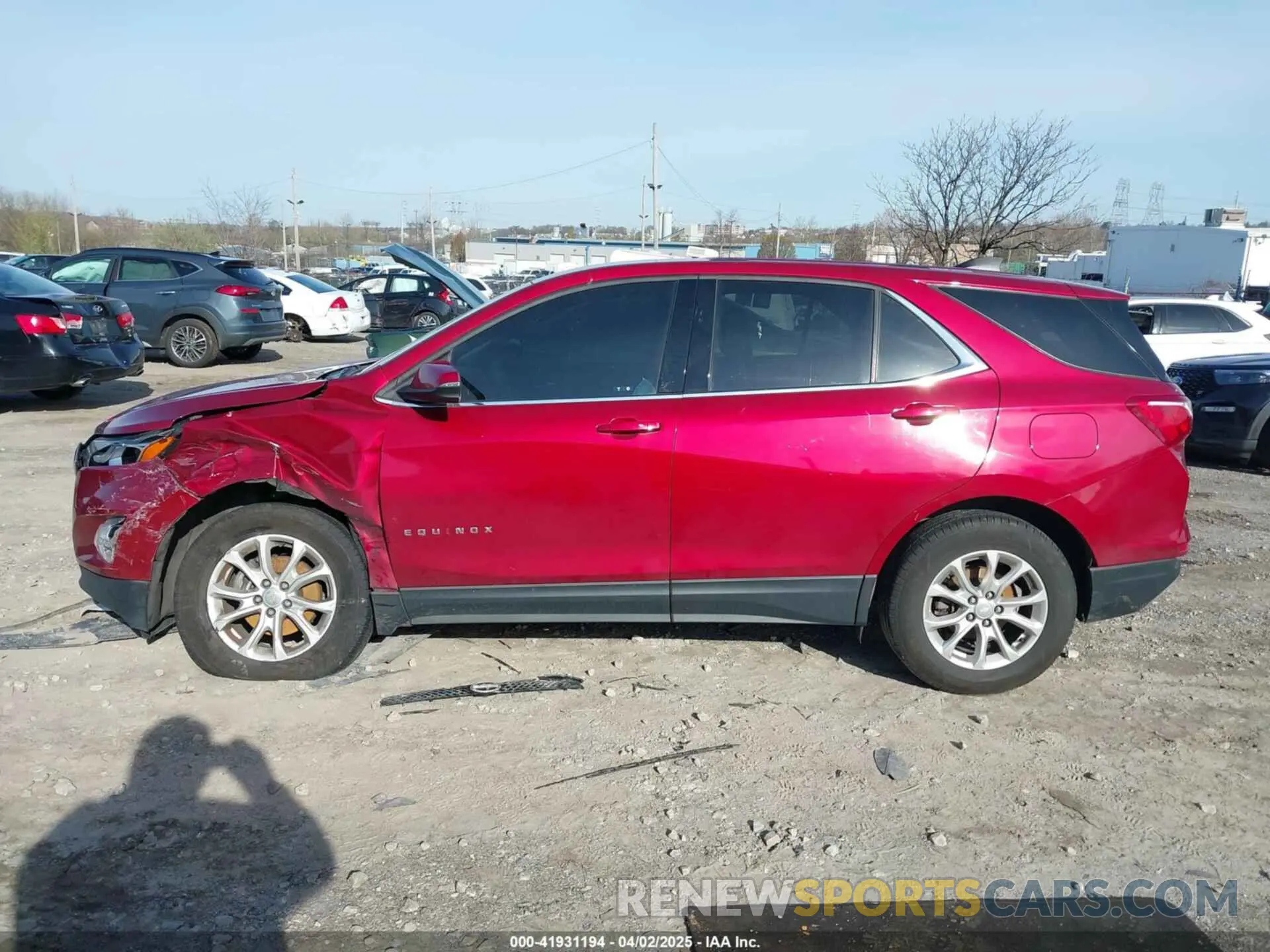 13 Photograph of a damaged car 2GNAXTEV2K6137402 CHEVROLET EQUINOX 2019