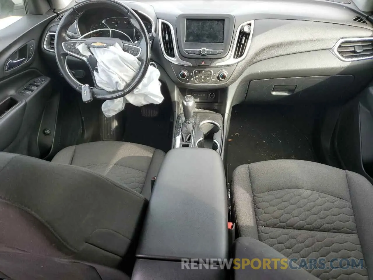 8 Photograph of a damaged car 2GNAXTEV3K6255412 CHEVROLET EQUINOX 2019