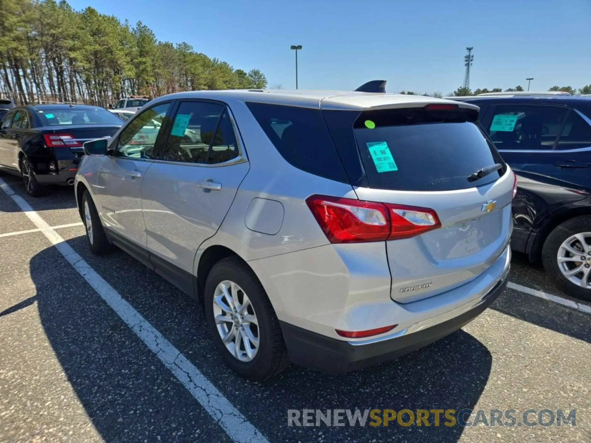 31 Photograph of a damaged car 2GNAXTEV4K6258657 CHEVROLET EQUINOX 2019