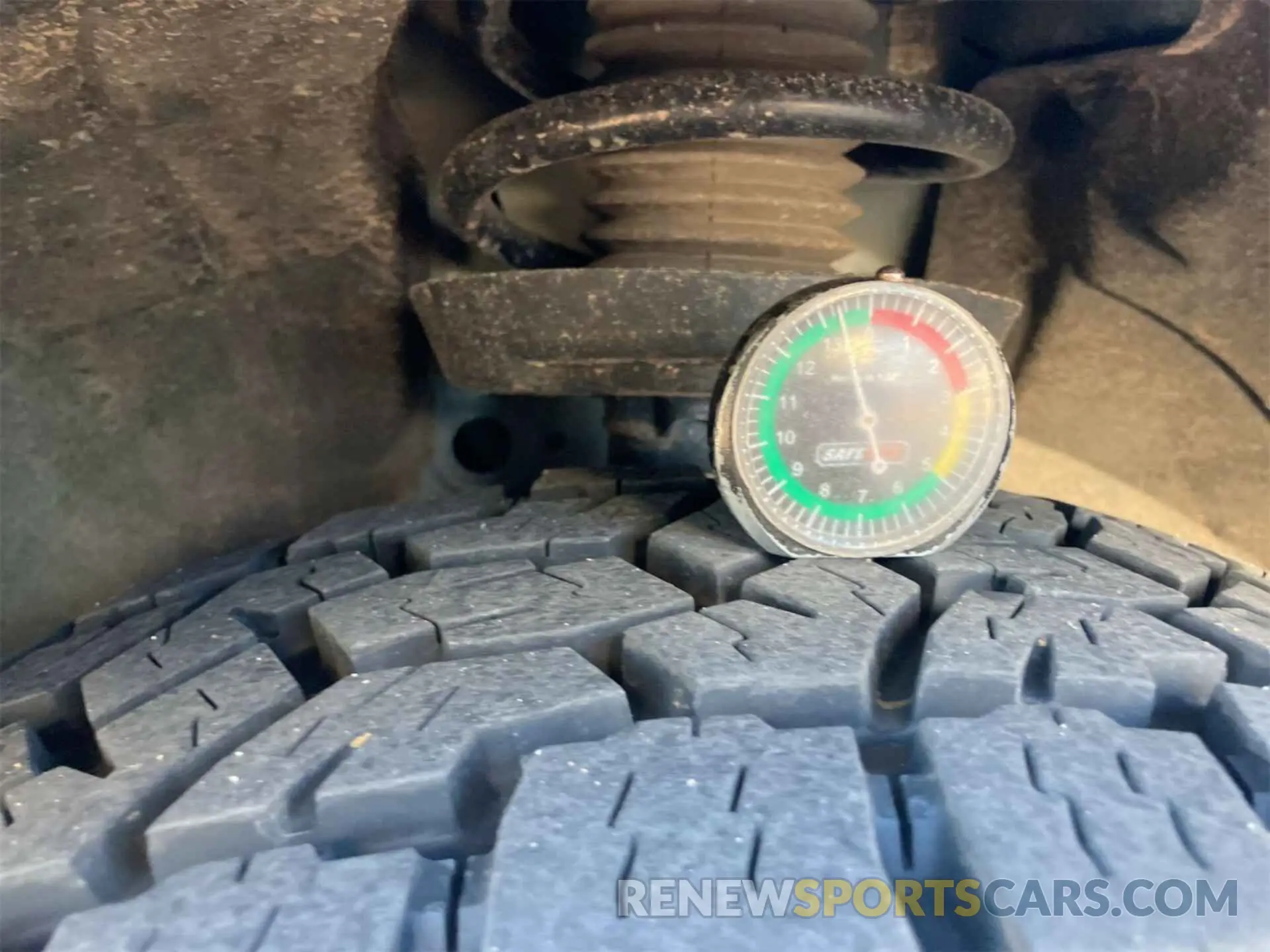 23 Photograph of a damaged car 2GNAXTEV5K6169034 CHEVROLET EQUINOX 2019