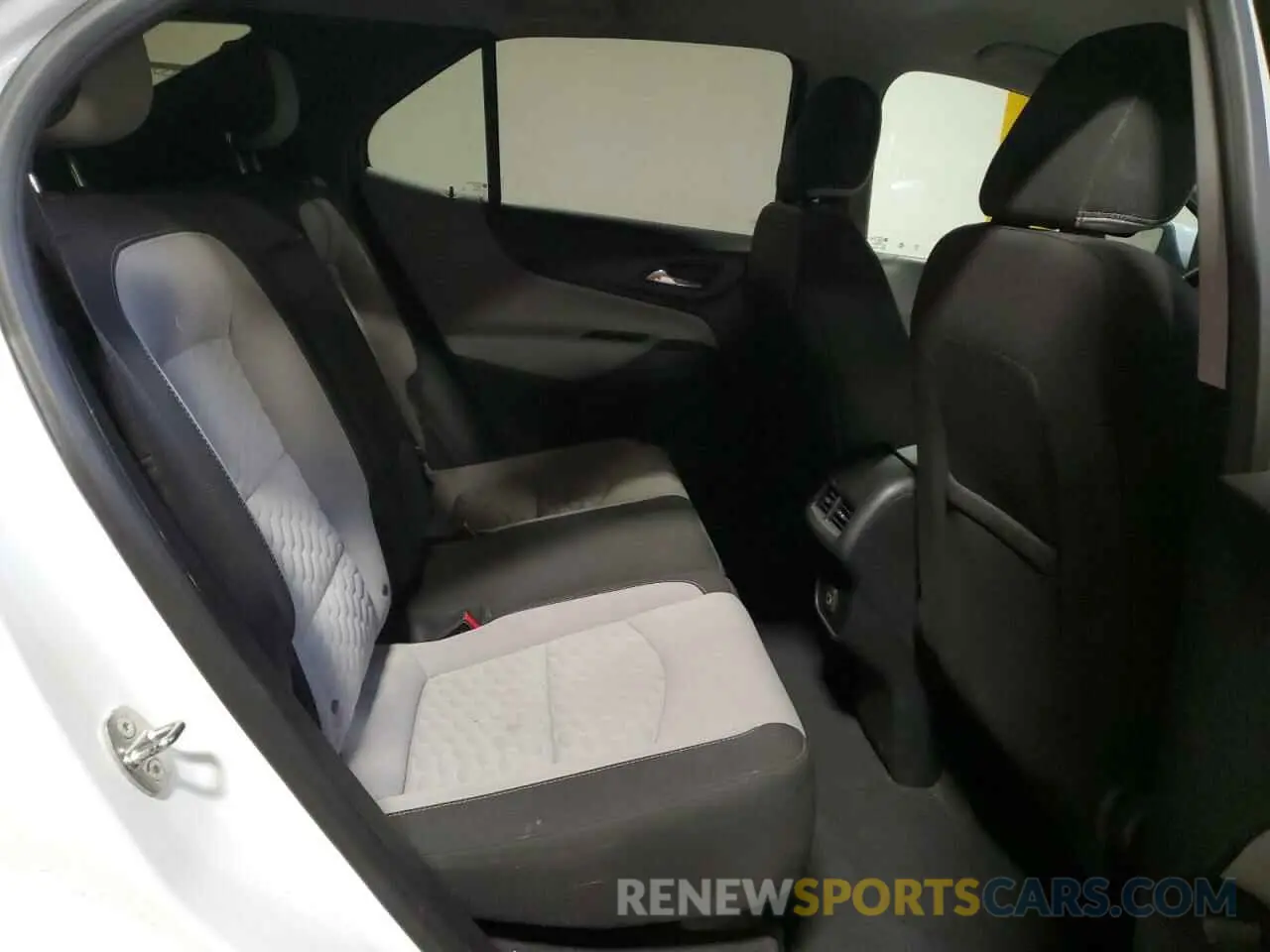 11 Фотография поврежденного автомобиля 2GNAXTEV5K6239289 CHEVROLET EQUINOX 2019
