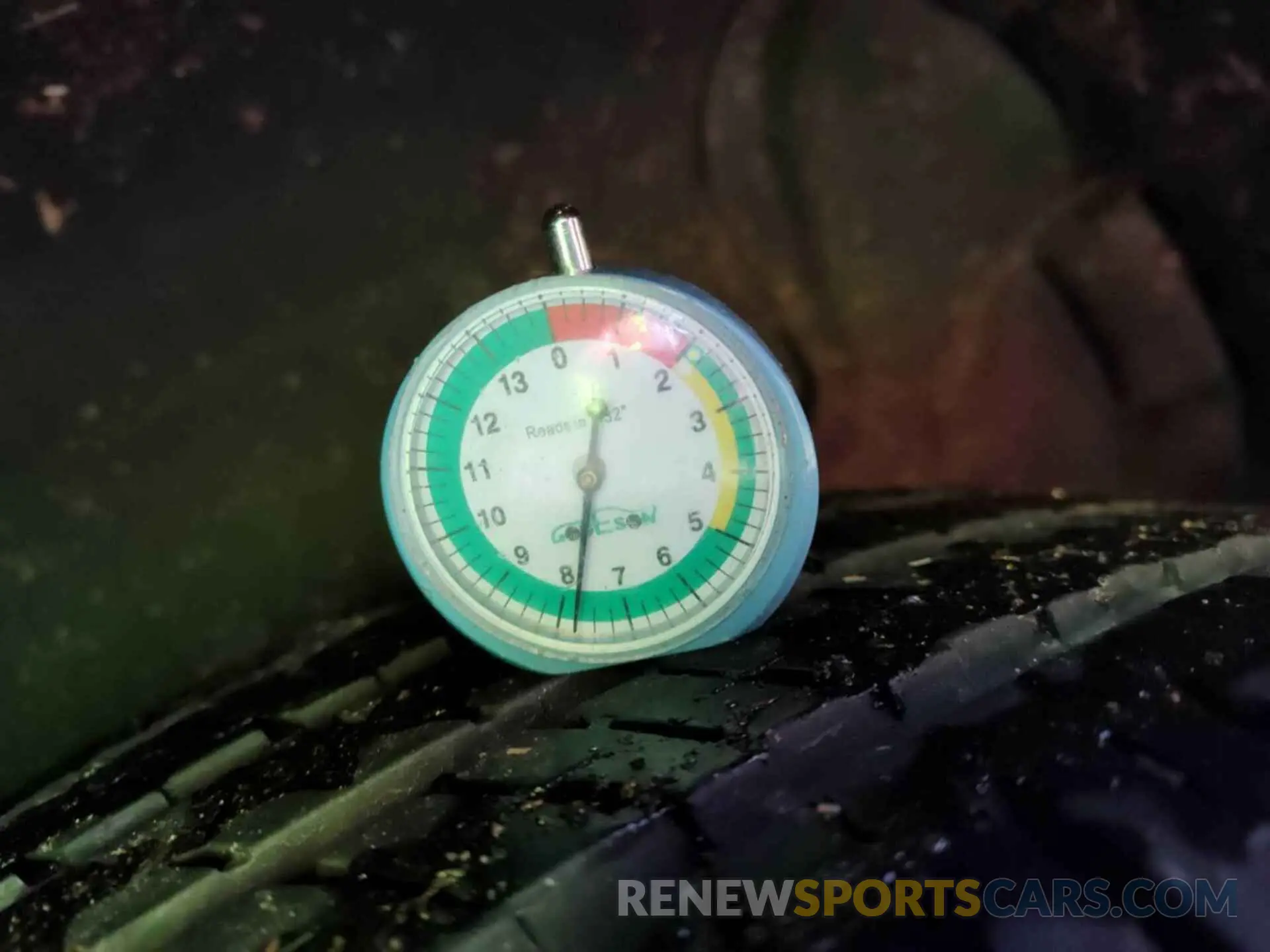 12 Photograph of a damaged car 2GNAXTEV6K6259180 CHEVROLET EQUINOX 2019