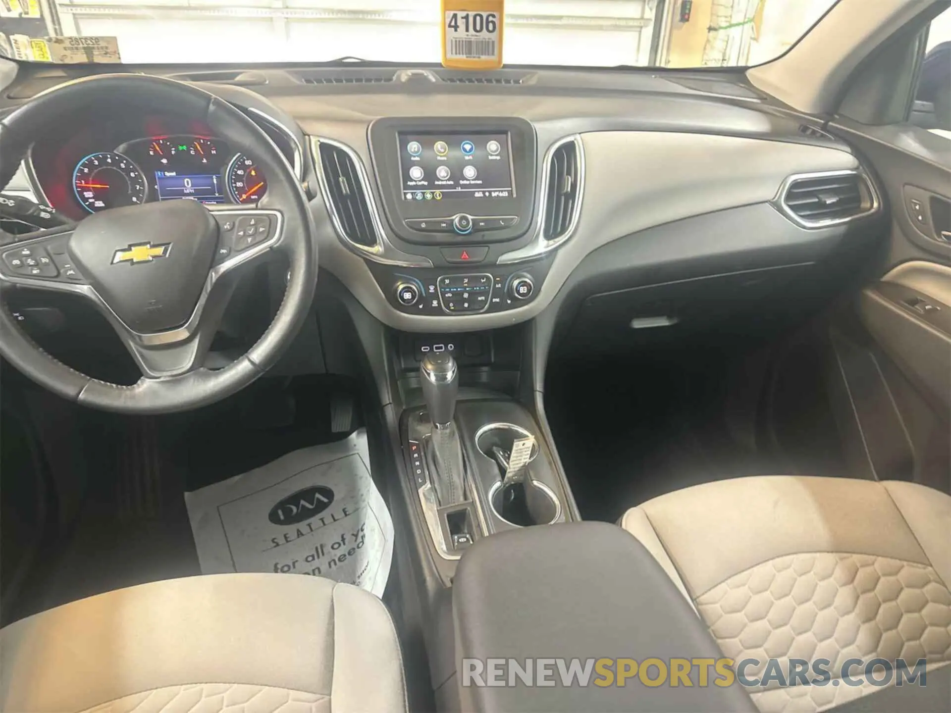 23 Photograph of a damaged car 2GNAXTEV6K6259180 CHEVROLET EQUINOX 2019