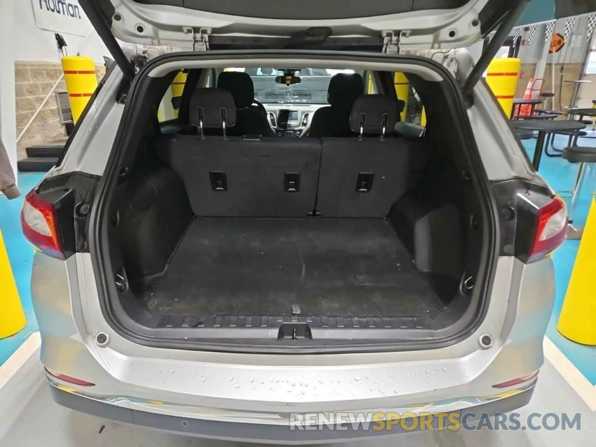 1 Photograph of a damaged car 2GNAXTEV6K6273368 CHEVROLET EQUINOX 2019