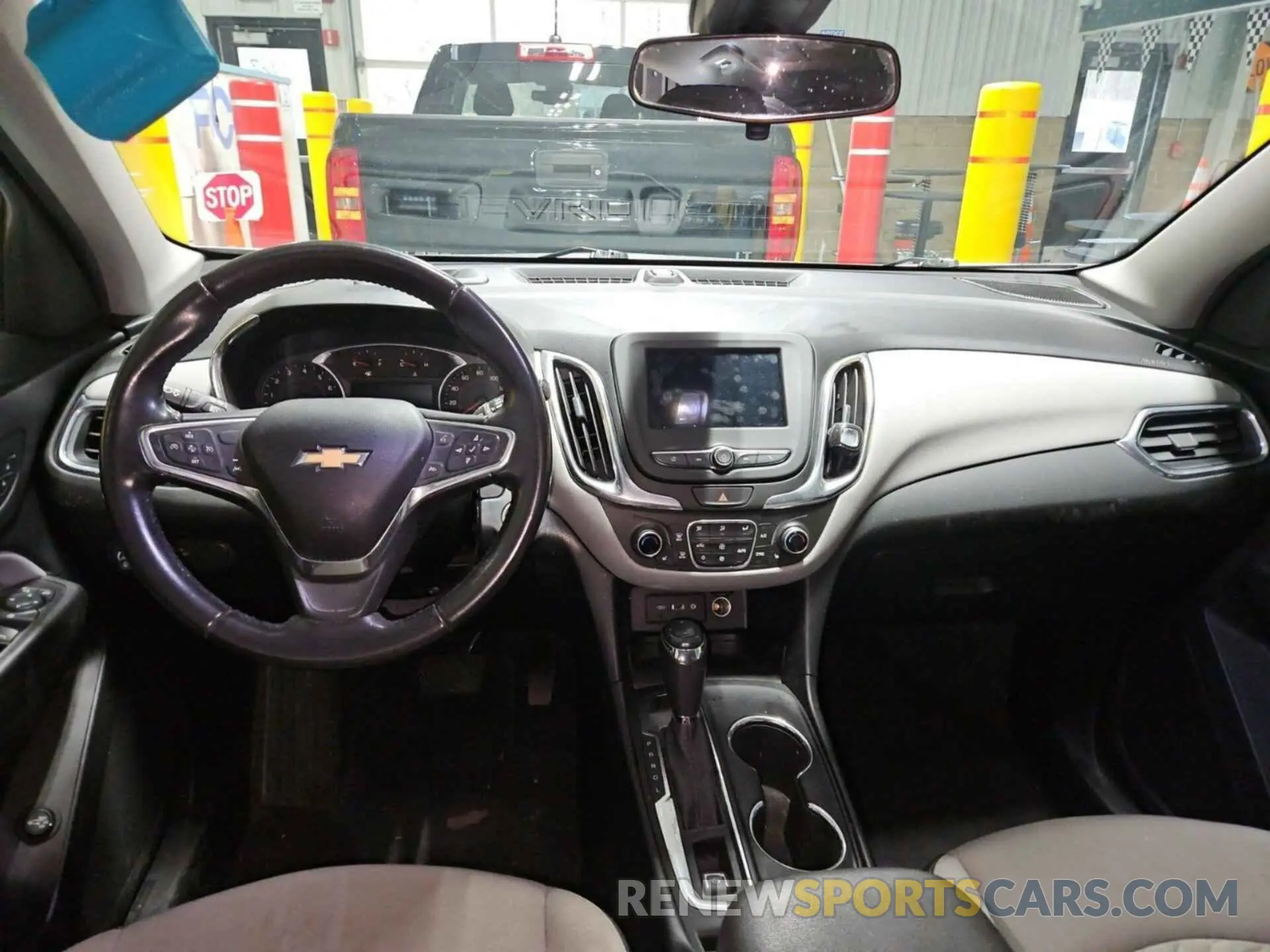 20 Photograph of a damaged car 2GNAXTEV6K6273368 CHEVROLET EQUINOX 2019
