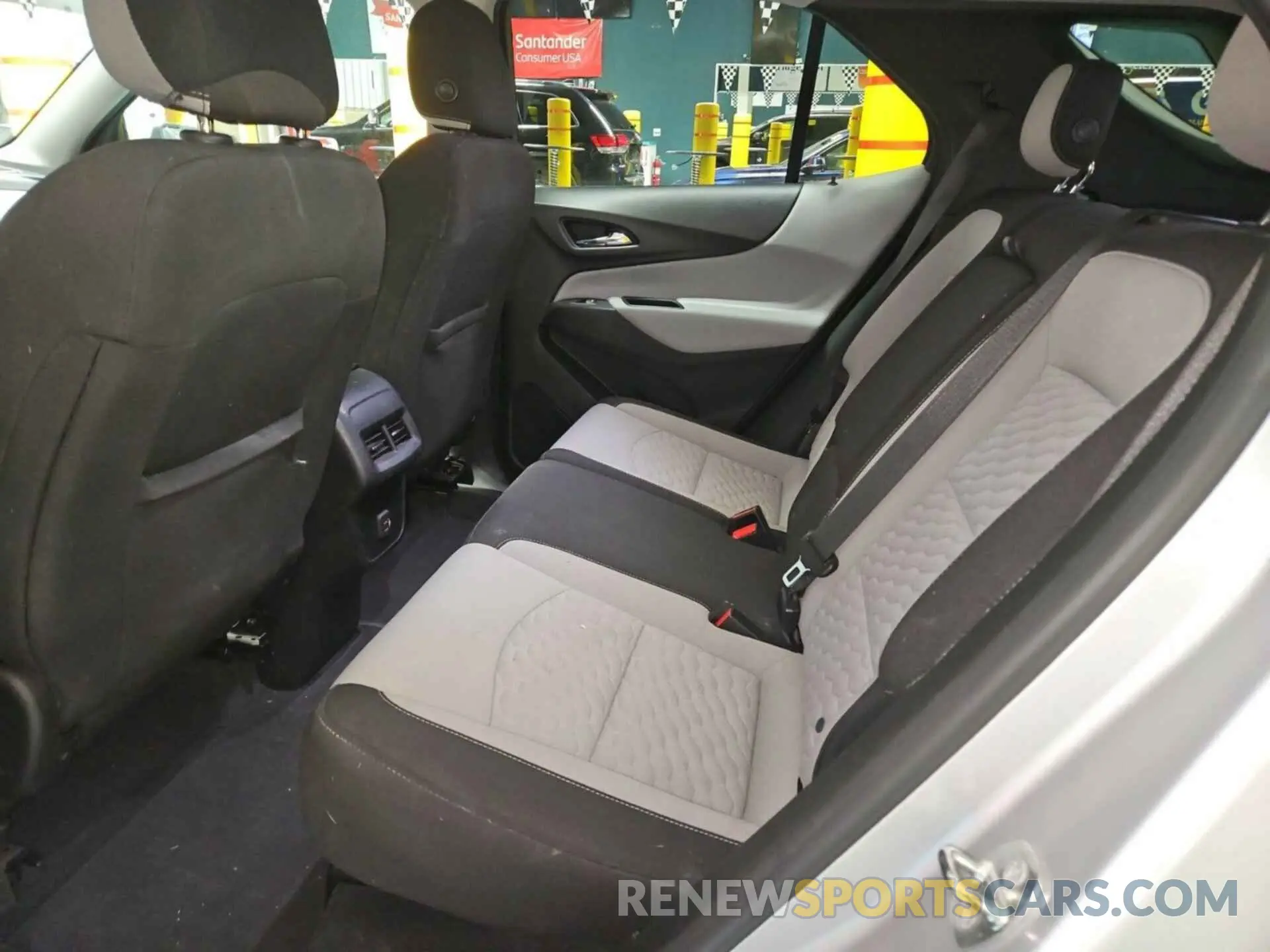 23 Photograph of a damaged car 2GNAXTEV6K6273368 CHEVROLET EQUINOX 2019