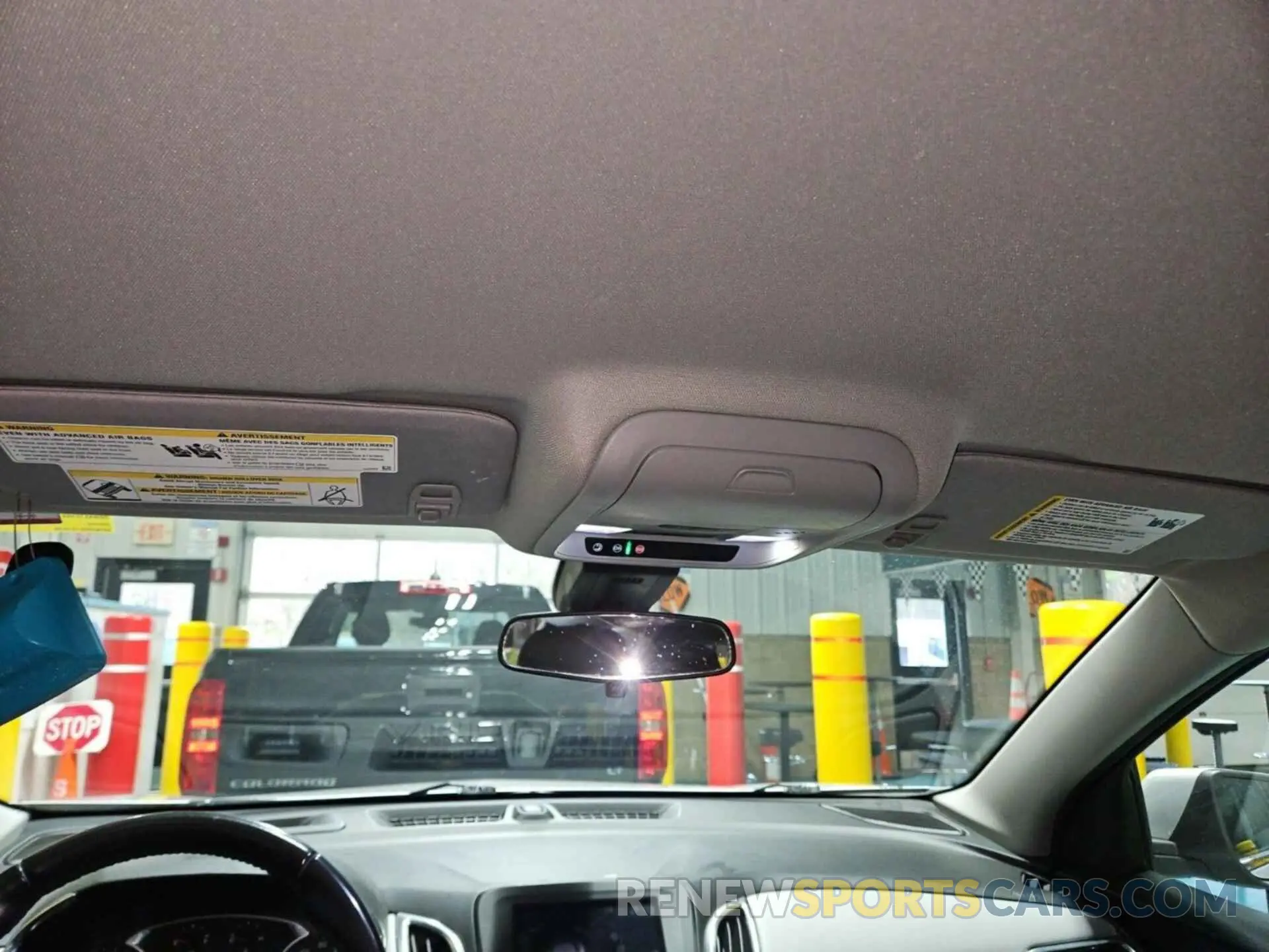 5 Photograph of a damaged car 2GNAXTEV6K6273368 CHEVROLET EQUINOX 2019