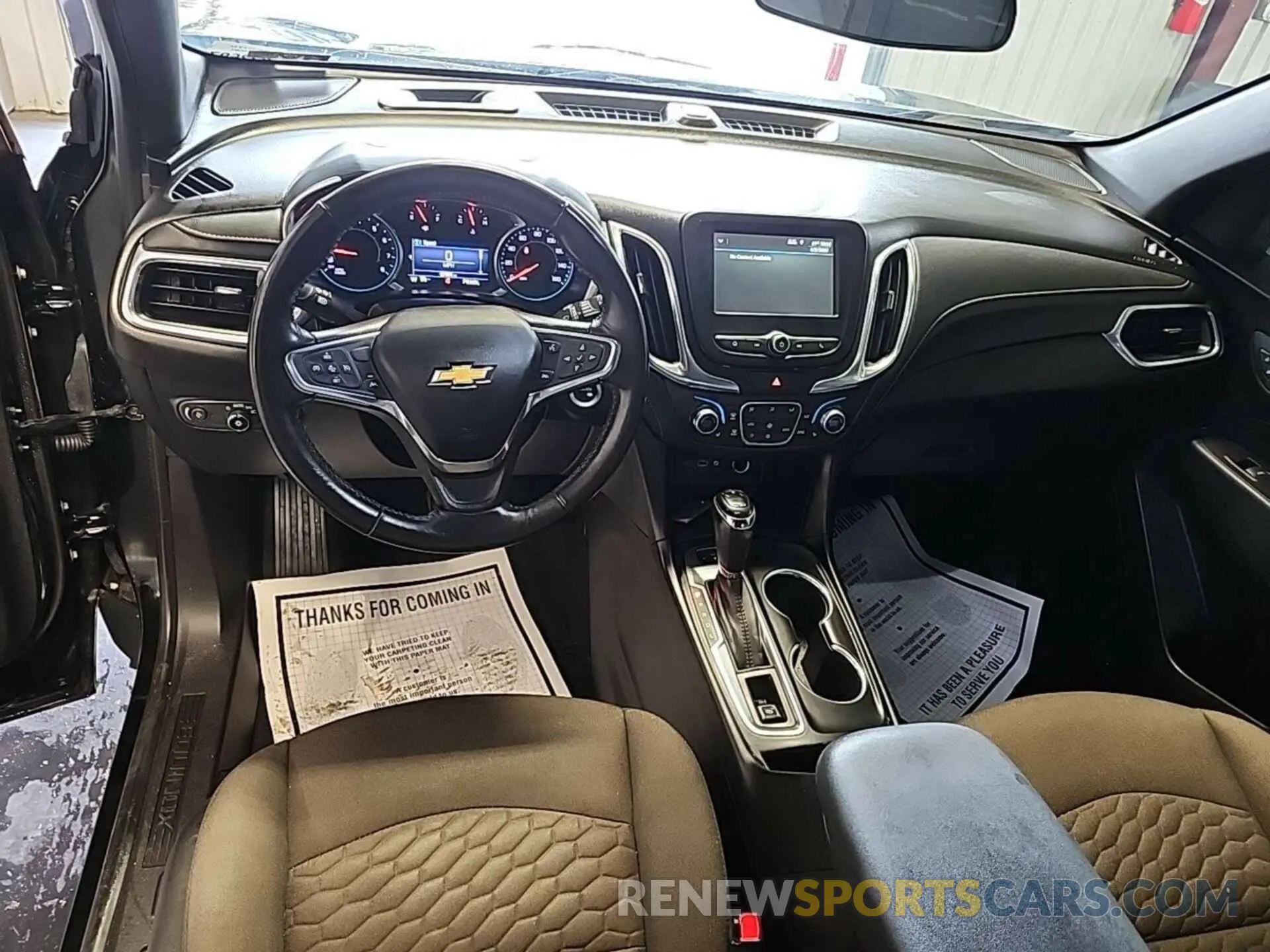 10 Photograph of a damaged car 2GNAXTEV7K6165485 CHEVROLET EQUINOX 2019
