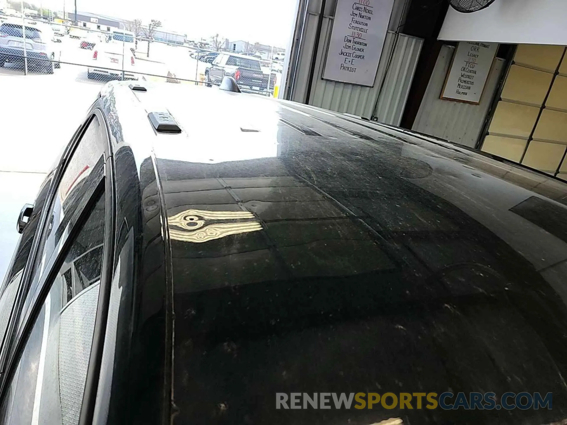 11 Photograph of a damaged car 2GNAXTEV7K6165485 CHEVROLET EQUINOX 2019