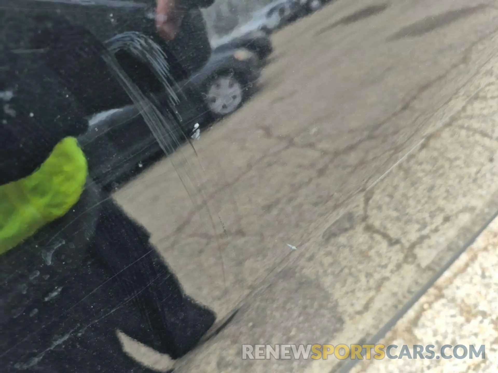 25 Photograph of a damaged car 2GNAXTEV7K6169679 CHEVROLET EQUINOX 2019