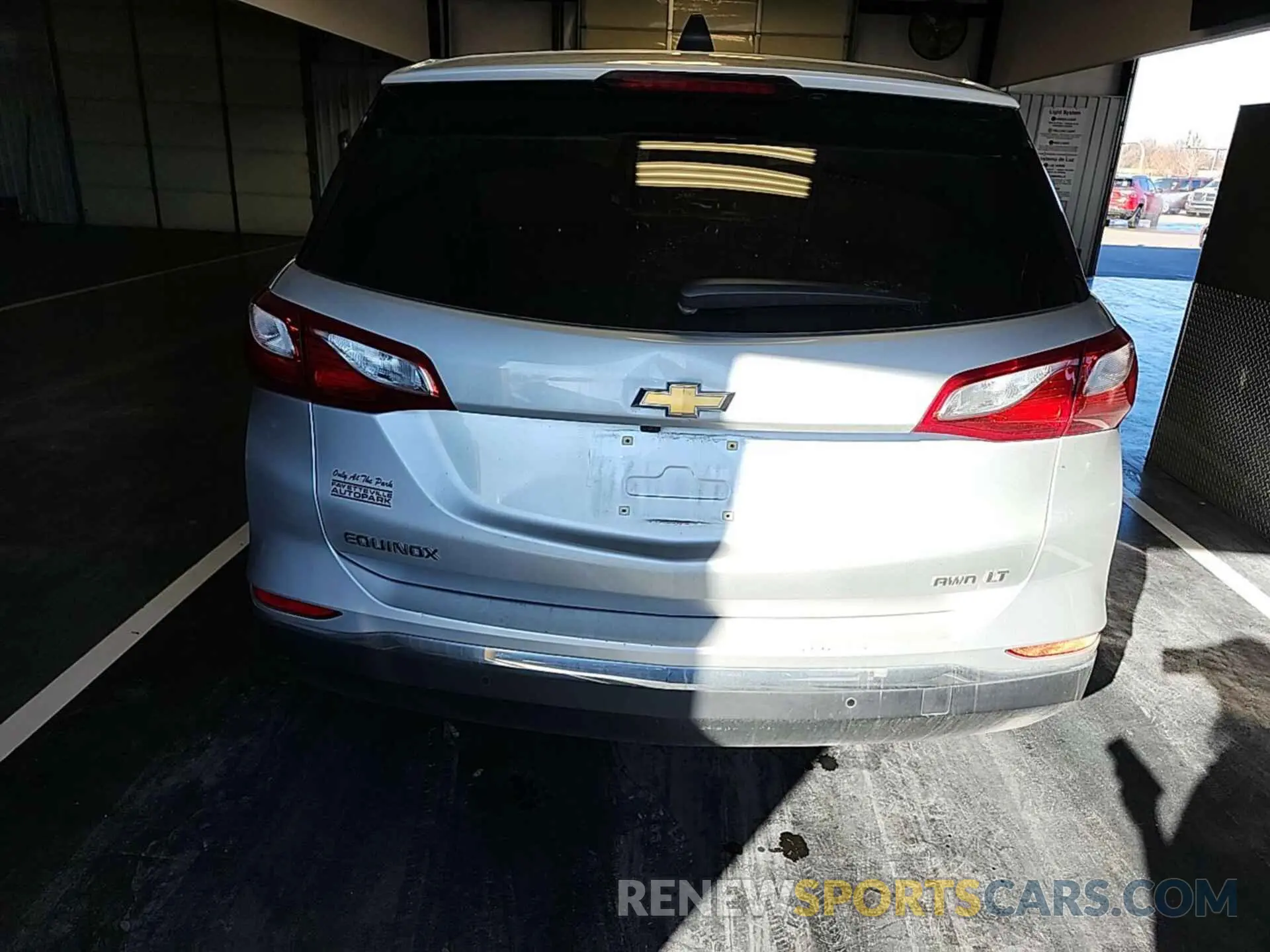 31 Фотография поврежденного автомобиля 2GNAXTEV7K6263304 CHEVROLET EQUINOX 2019