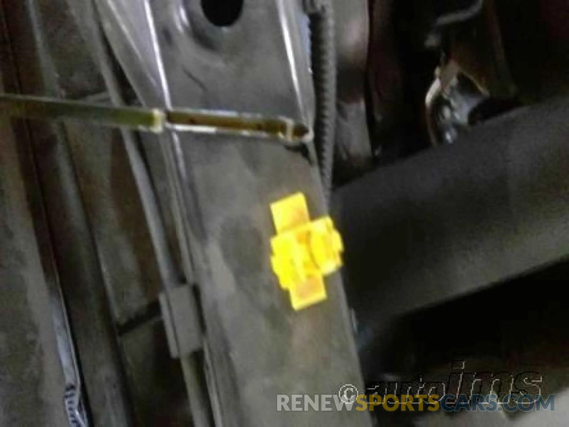 6 Photograph of a damaged car 2GNAXTEV8K6193912 CHEVROLET EQUINOX 2019