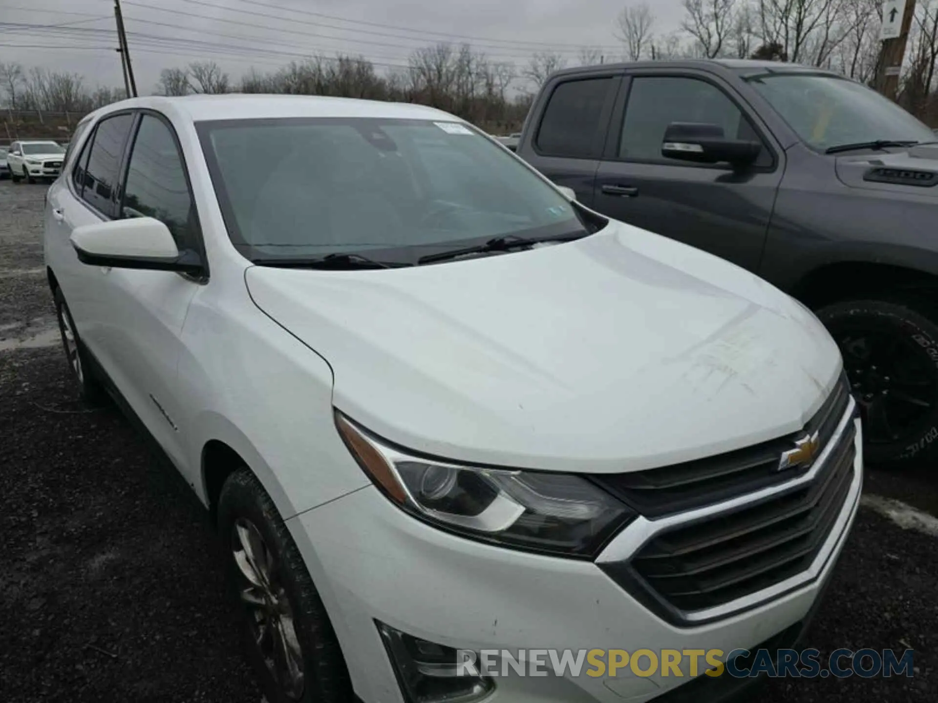 2 Photograph of a damaged car 2GNAXTEV8K6219425 CHEVROLET EQUINOX 2019