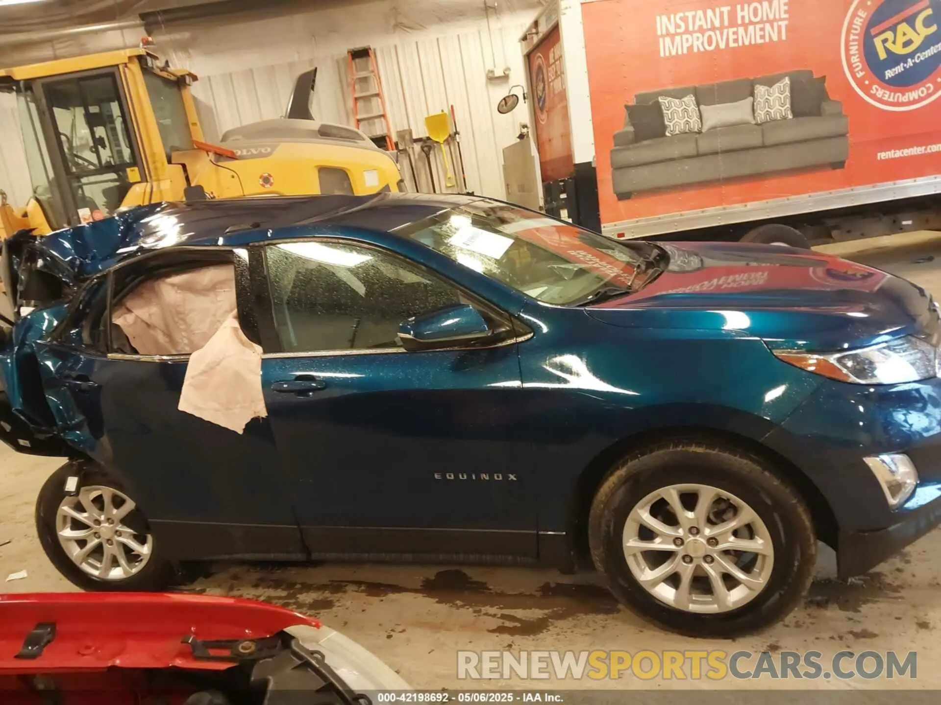 13 Photograph of a damaged car 2GNAXTEVXK6235710 CHEVROLET EQUINOX 2019