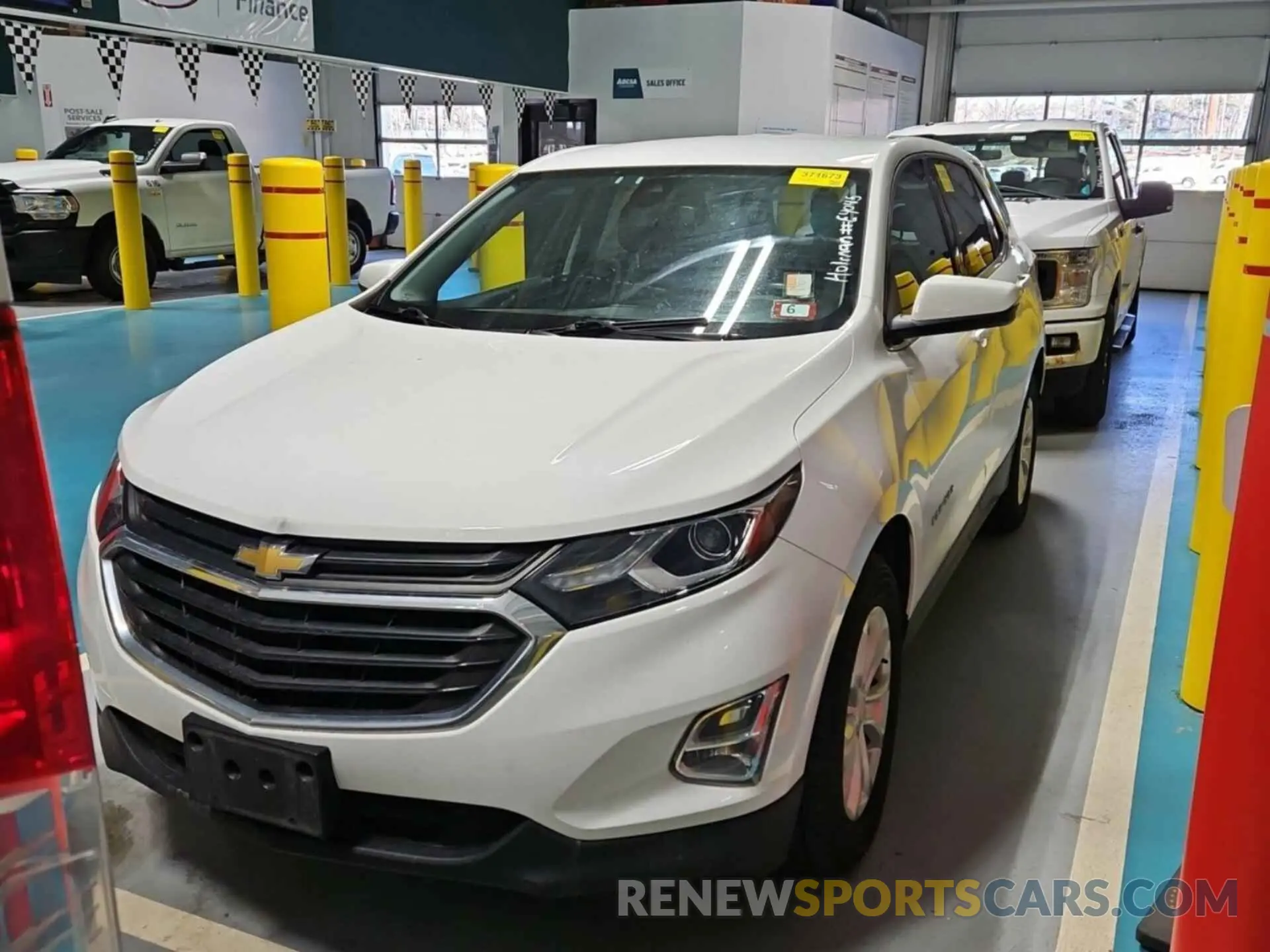 18 Фотография поврежденного автомобиля 2GNAXTEVXK6258081 CHEVROLET EQUINOX 2019