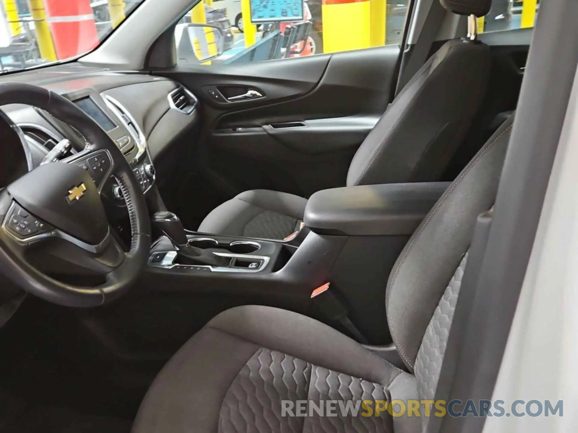 21 Фотография поврежденного автомобиля 2GNAXTEVXK6258081 CHEVROLET EQUINOX 2019