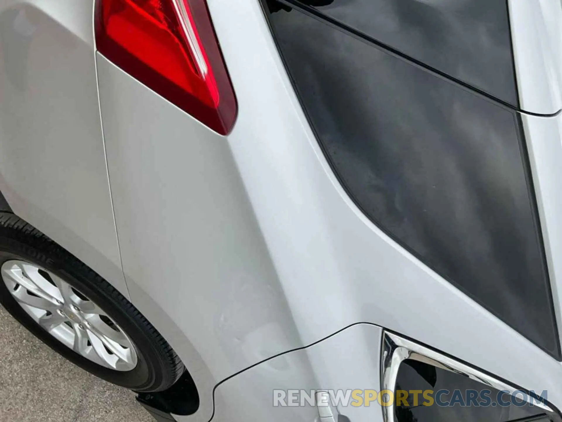 17 Фотография поврежденного автомобиля 2GNAXTEVXK6276015 CHEVROLET EQUINOX 2019