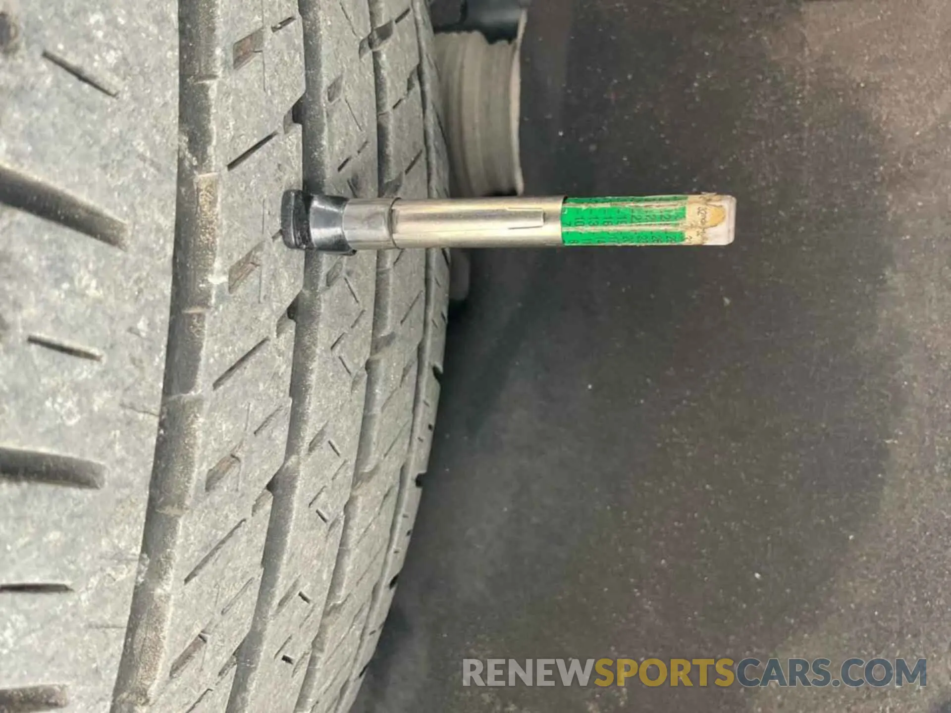 8 Фотография поврежденного автомобиля 2GNAXTEVXK6276015 CHEVROLET EQUINOX 2019