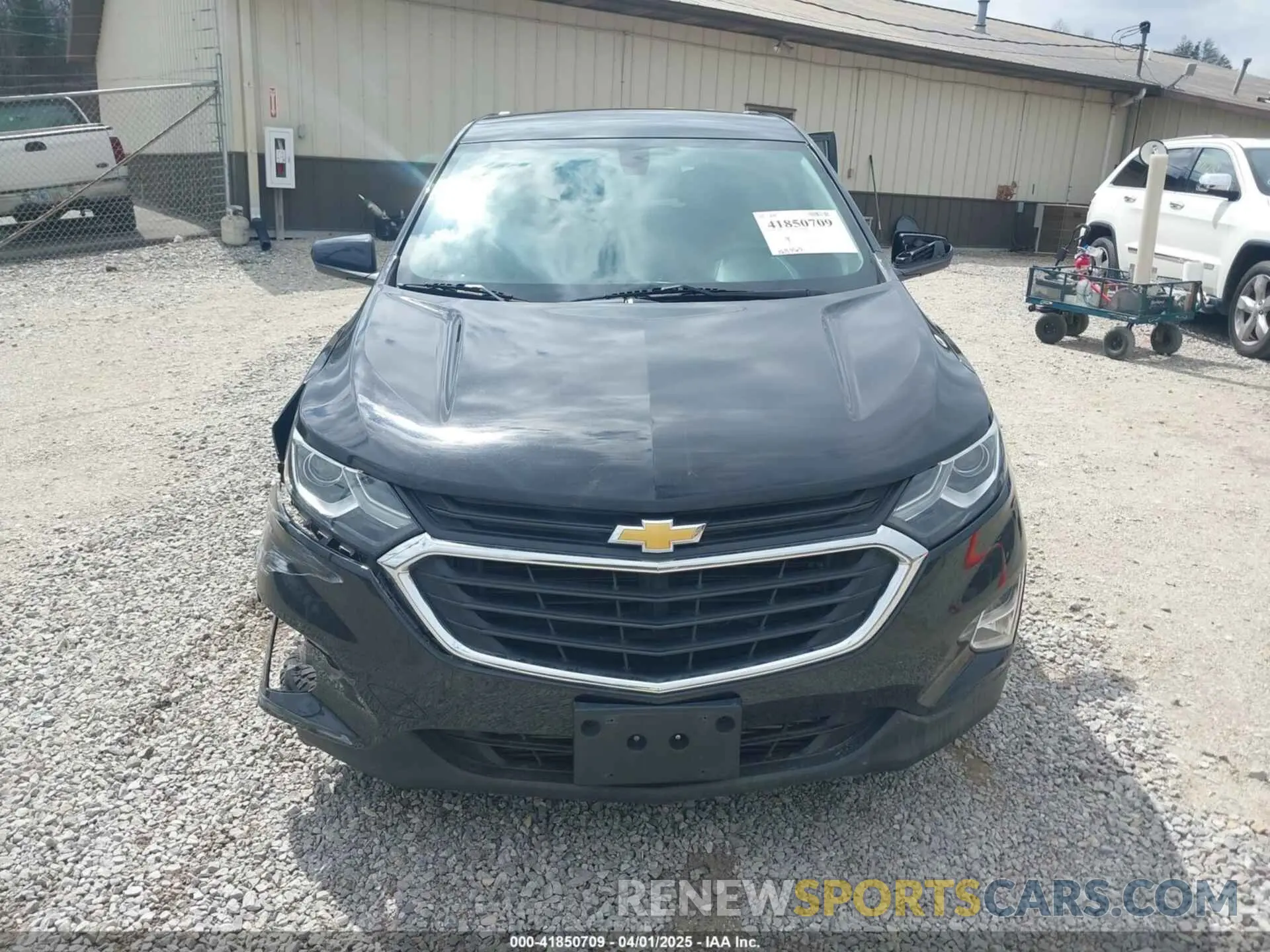 12 Photograph of a damaged car 2GNAXUEV0K6286221 CHEVROLET EQUINOX 2019