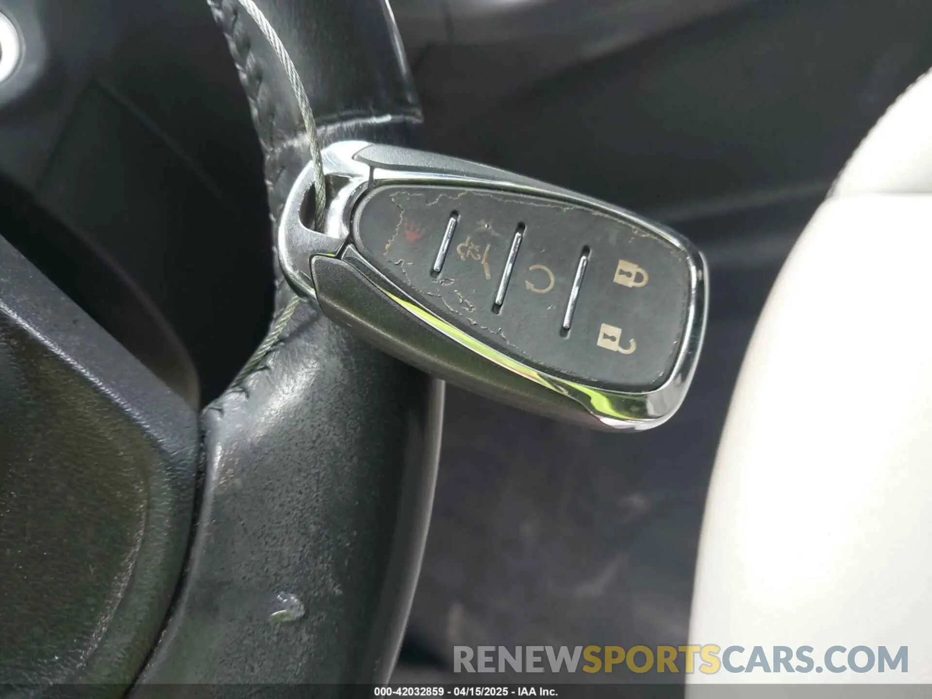11 Photograph of a damaged car 2GNAXUEV1K6143584 CHEVROLET EQUINOX 2019