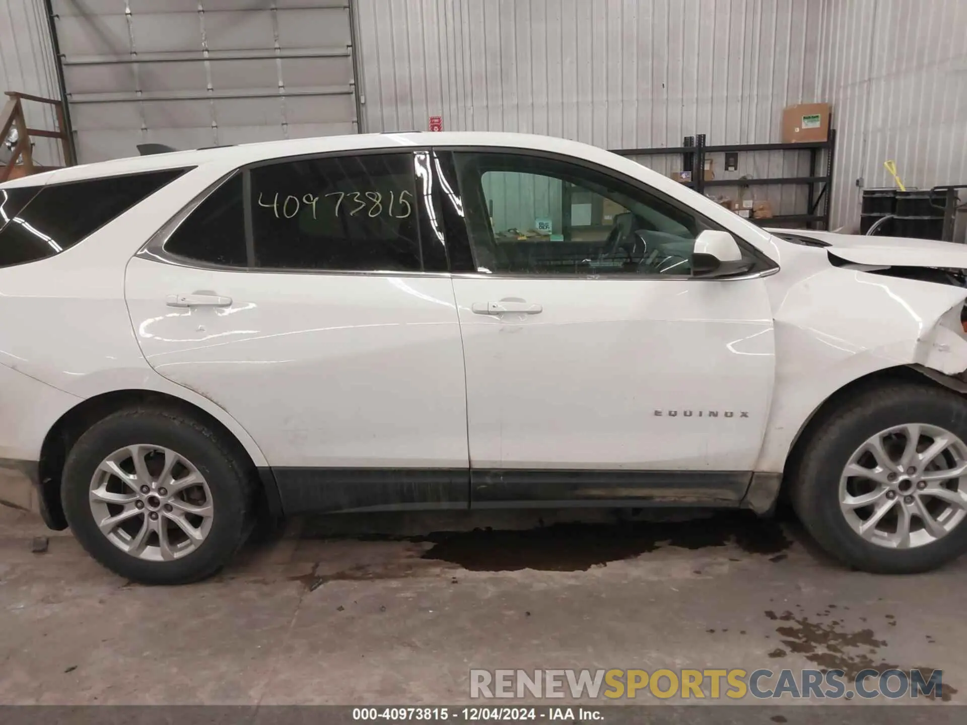 14 Photograph of a damaged car 2GNAXUEV1K6146923 CHEVROLET EQUINOX 2019