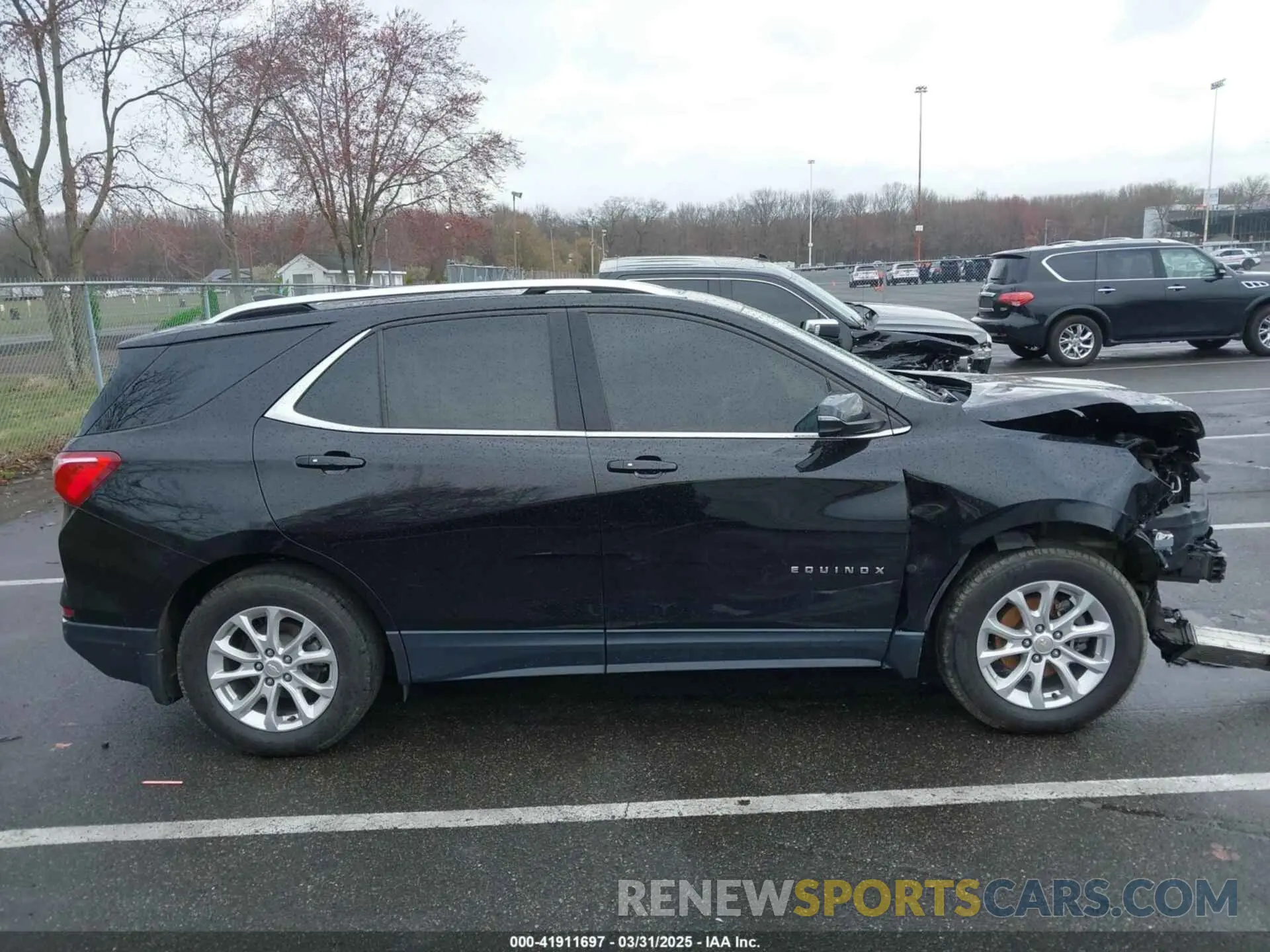 13 Photograph of a damaged car 2GNAXUEV1K6223130 CHEVROLET EQUINOX 2019