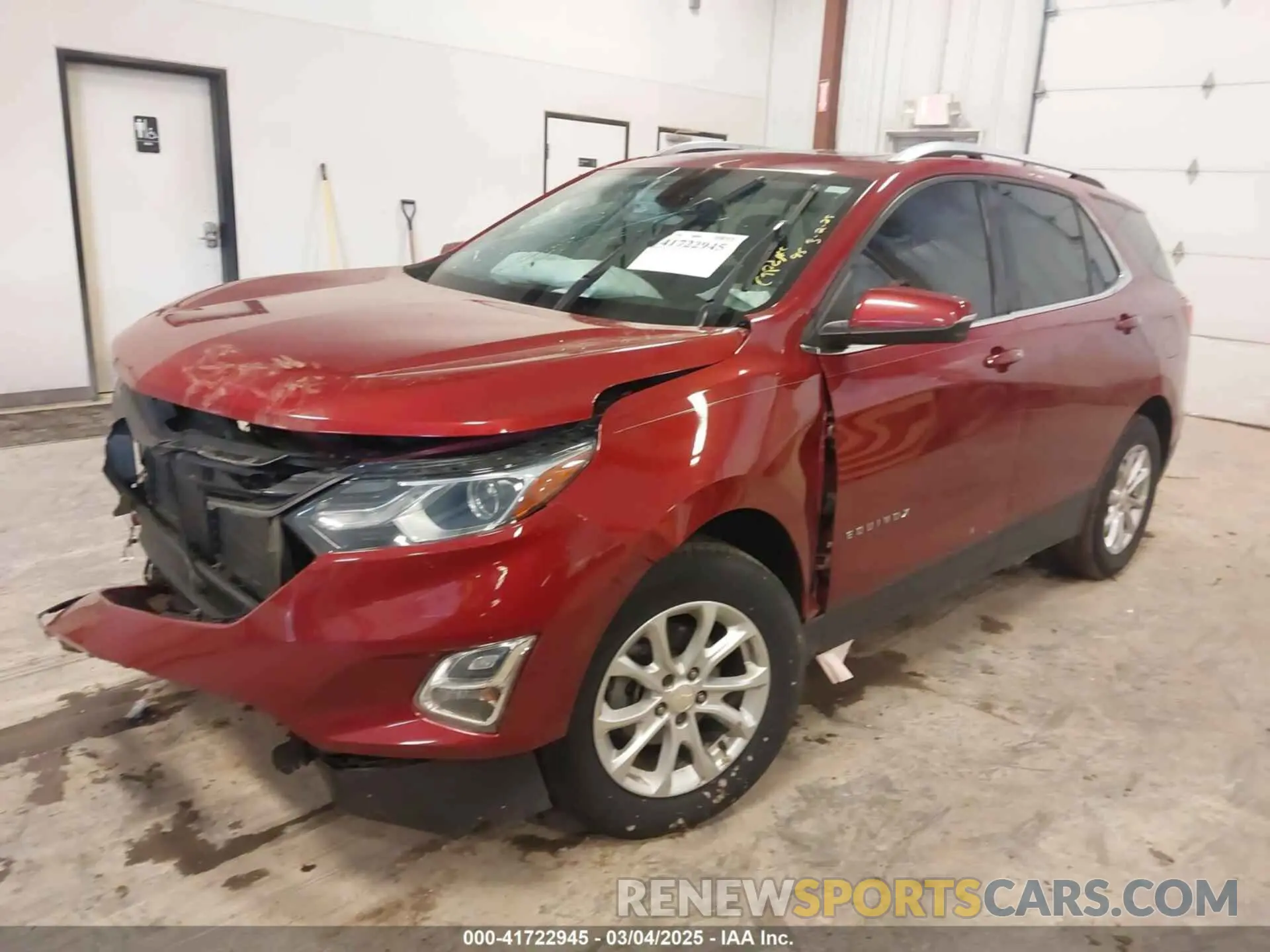 2 Фотография поврежденного автомобиля 2GNAXUEV2K6112697 CHEVROLET EQUINOX 2019