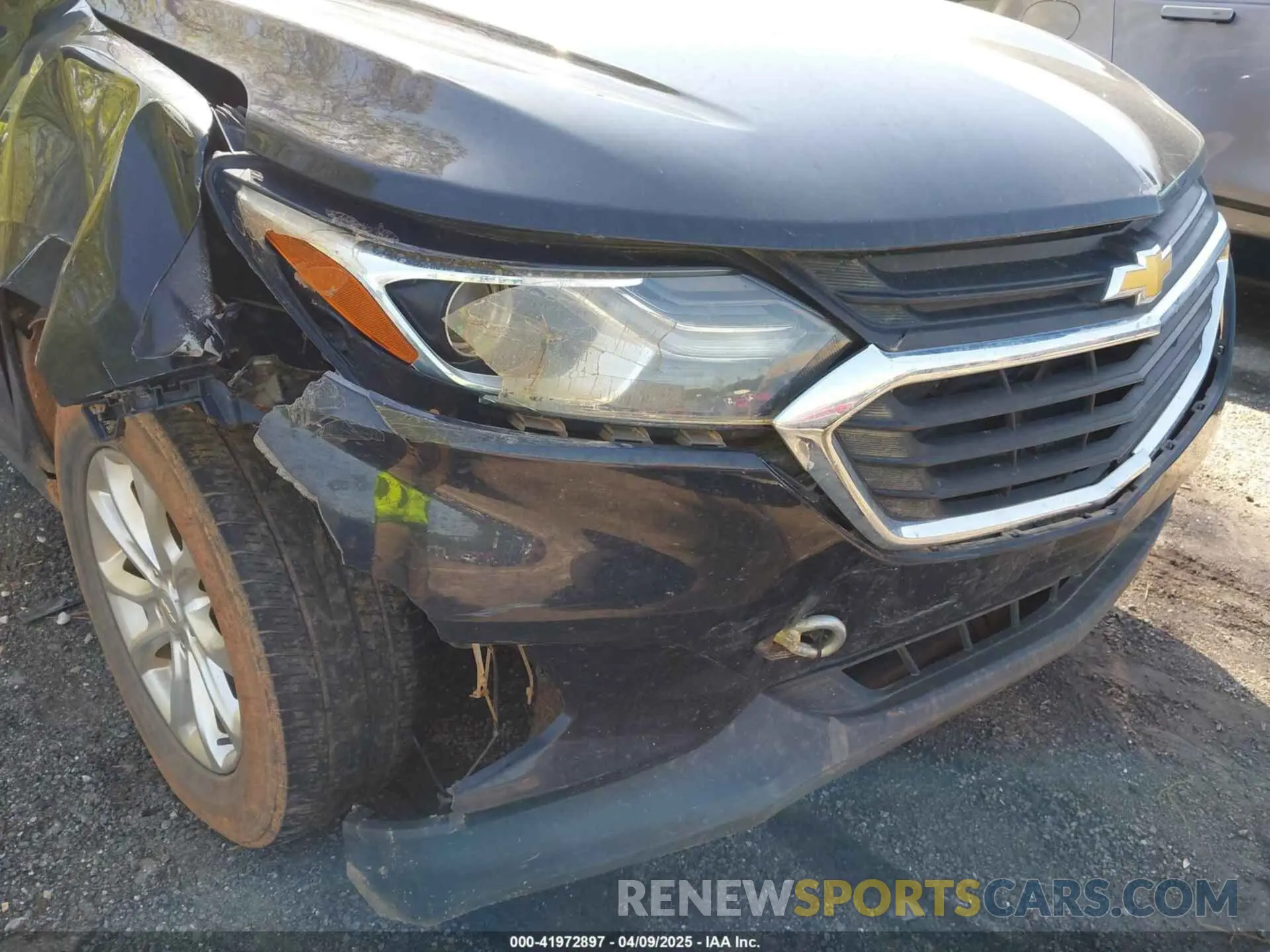 17 Фотография поврежденного автомобиля 2GNAXUEV2K6189571 CHEVROLET EQUINOX 2019
