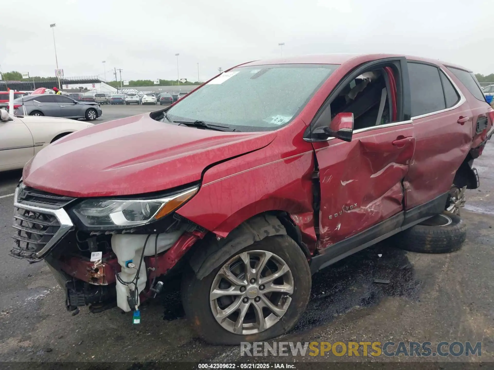 2 Photograph of a damaged car 2GNAXUEV2K6223153 CHEVROLET EQUINOX 2019