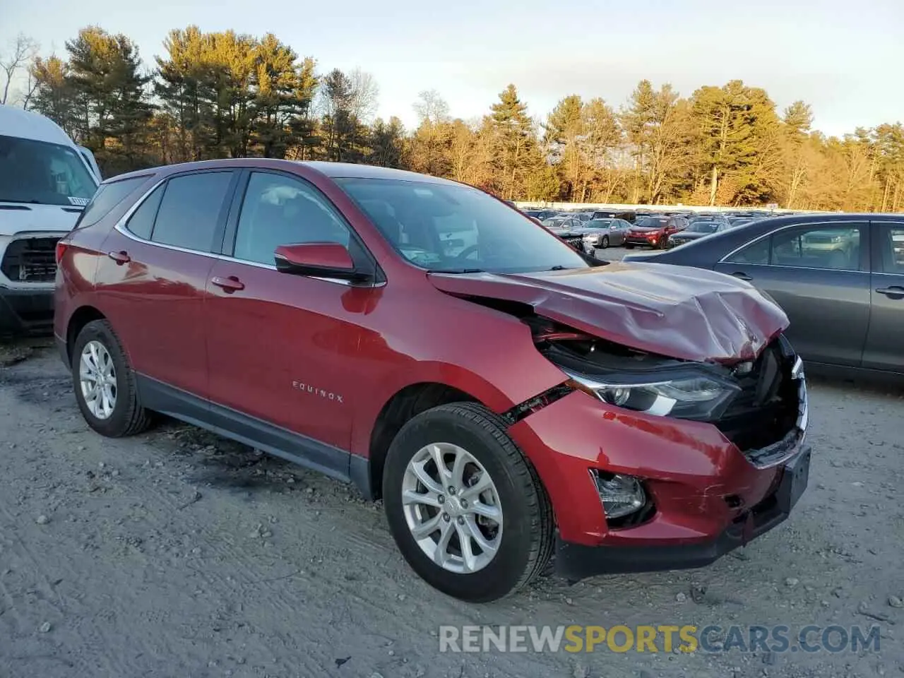 4 Photograph of a damaged car 2GNAXUEV3K6192754 CHEVROLET EQUINOX 2019