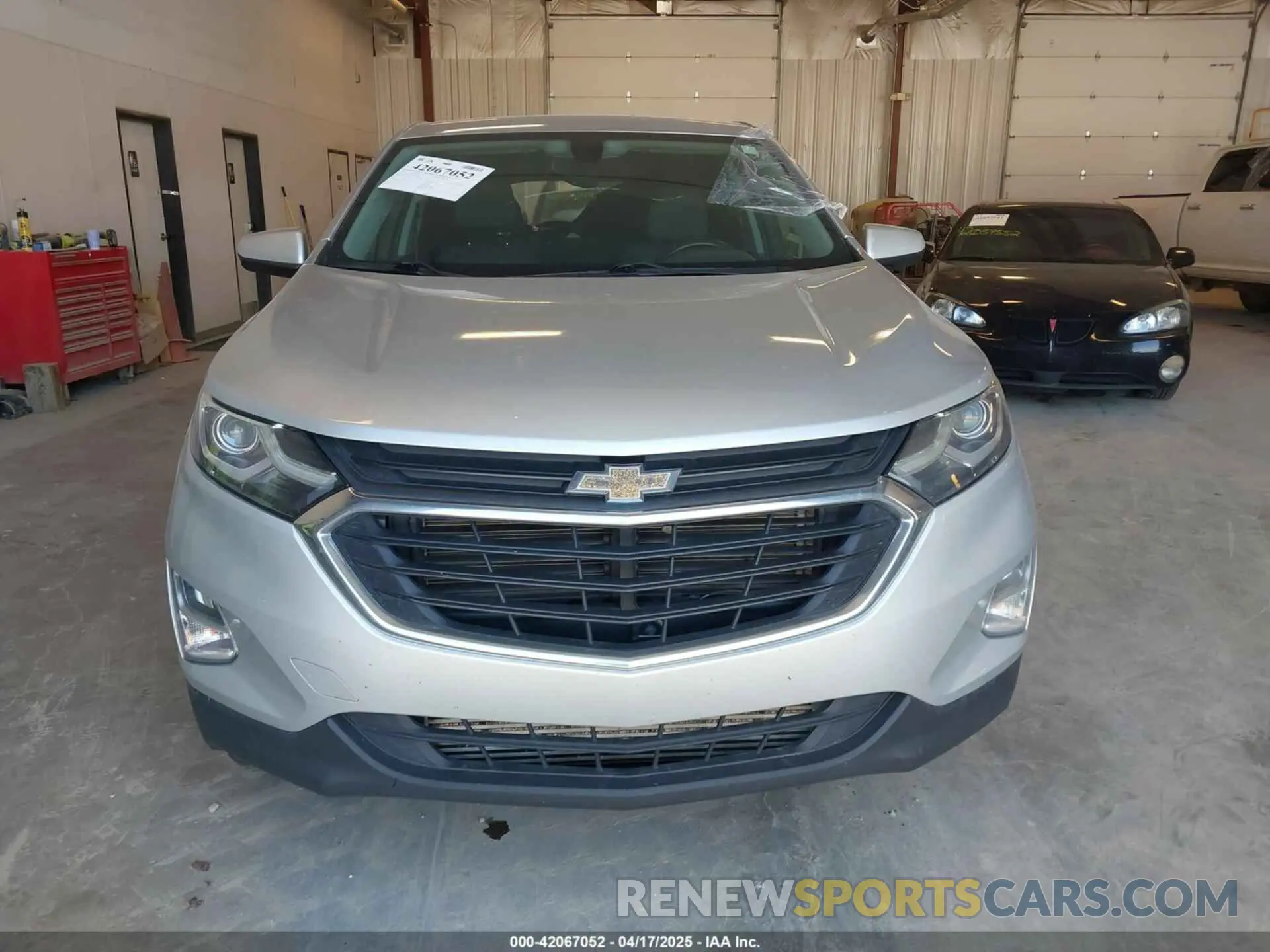 12 Photograph of a damaged car 2GNAXUEV3K6307224 CHEVROLET EQUINOX 2019