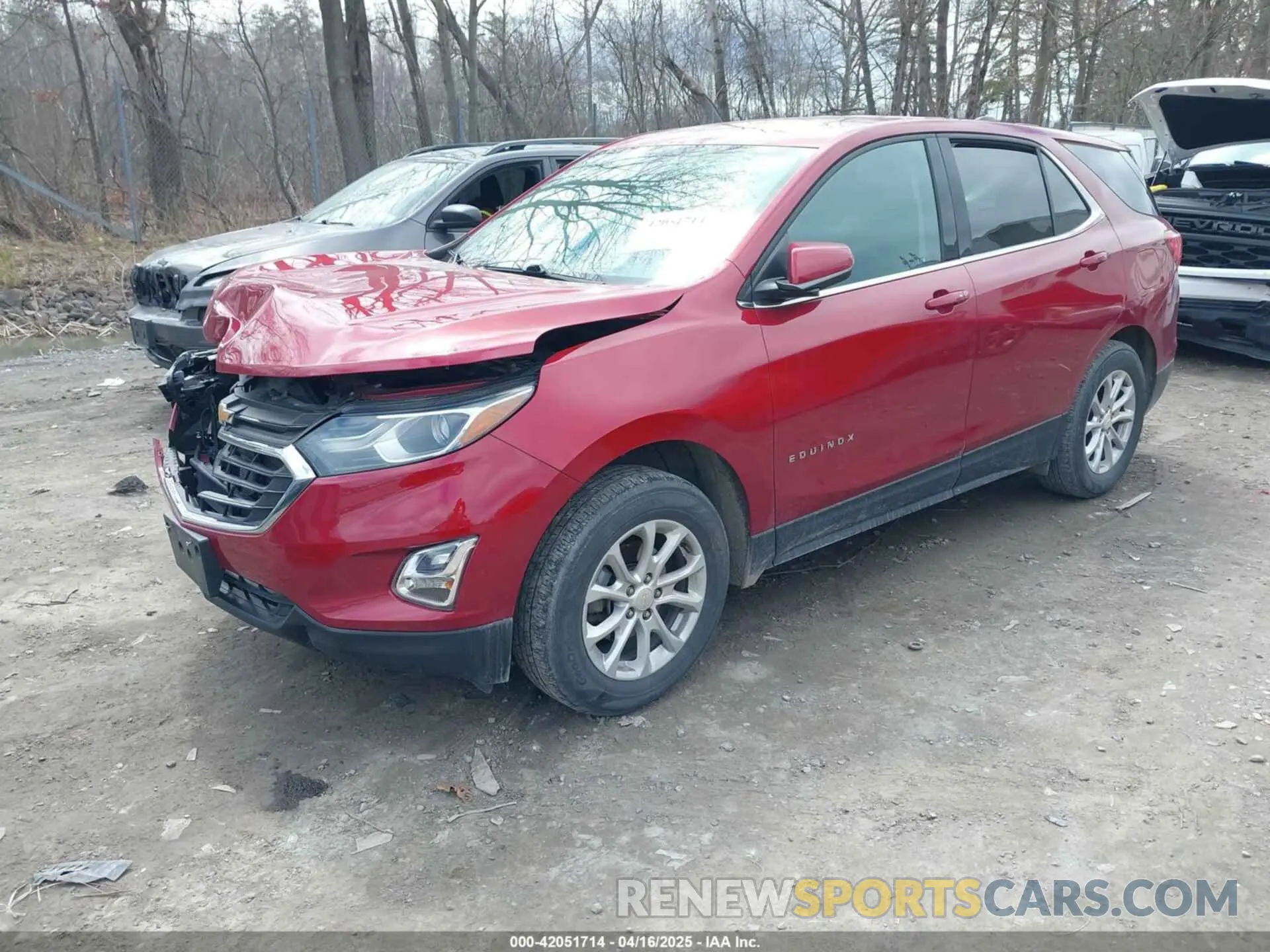 2 Фотография поврежденного автомобиля 2GNAXUEV4K6113060 CHEVROLET EQUINOX 2019