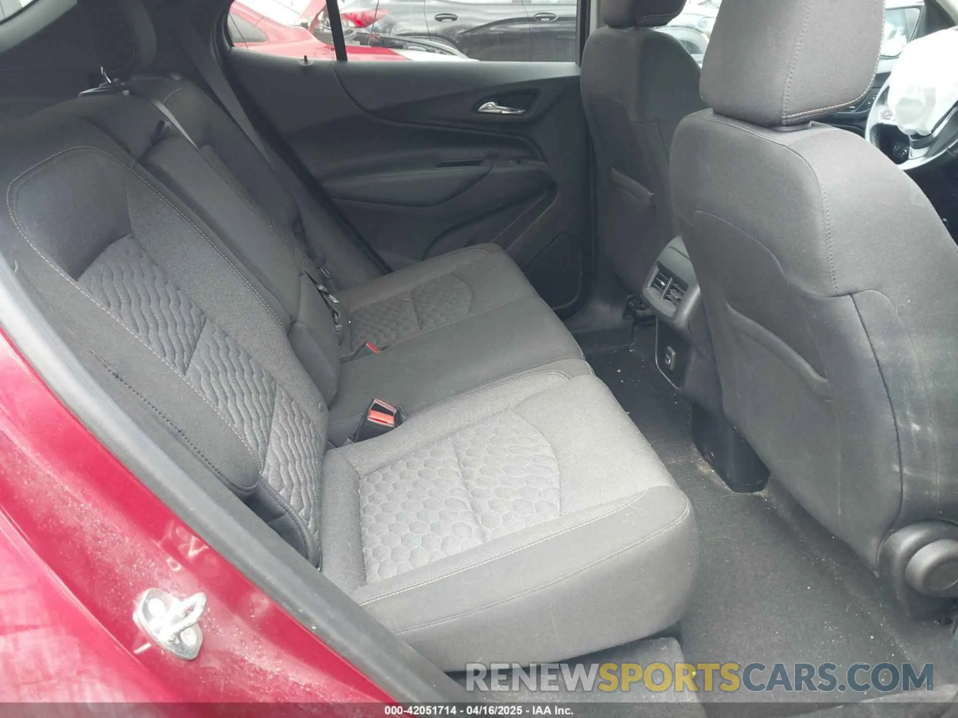8 Фотография поврежденного автомобиля 2GNAXUEV4K6113060 CHEVROLET EQUINOX 2019