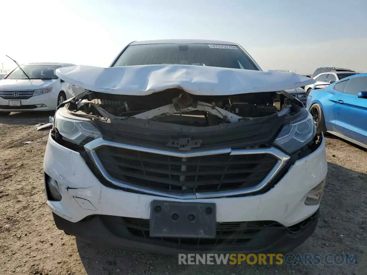 5 Photograph of a damaged car 2GNAXUEV5K6130451 CHEVROLET EQUINOX 2019
