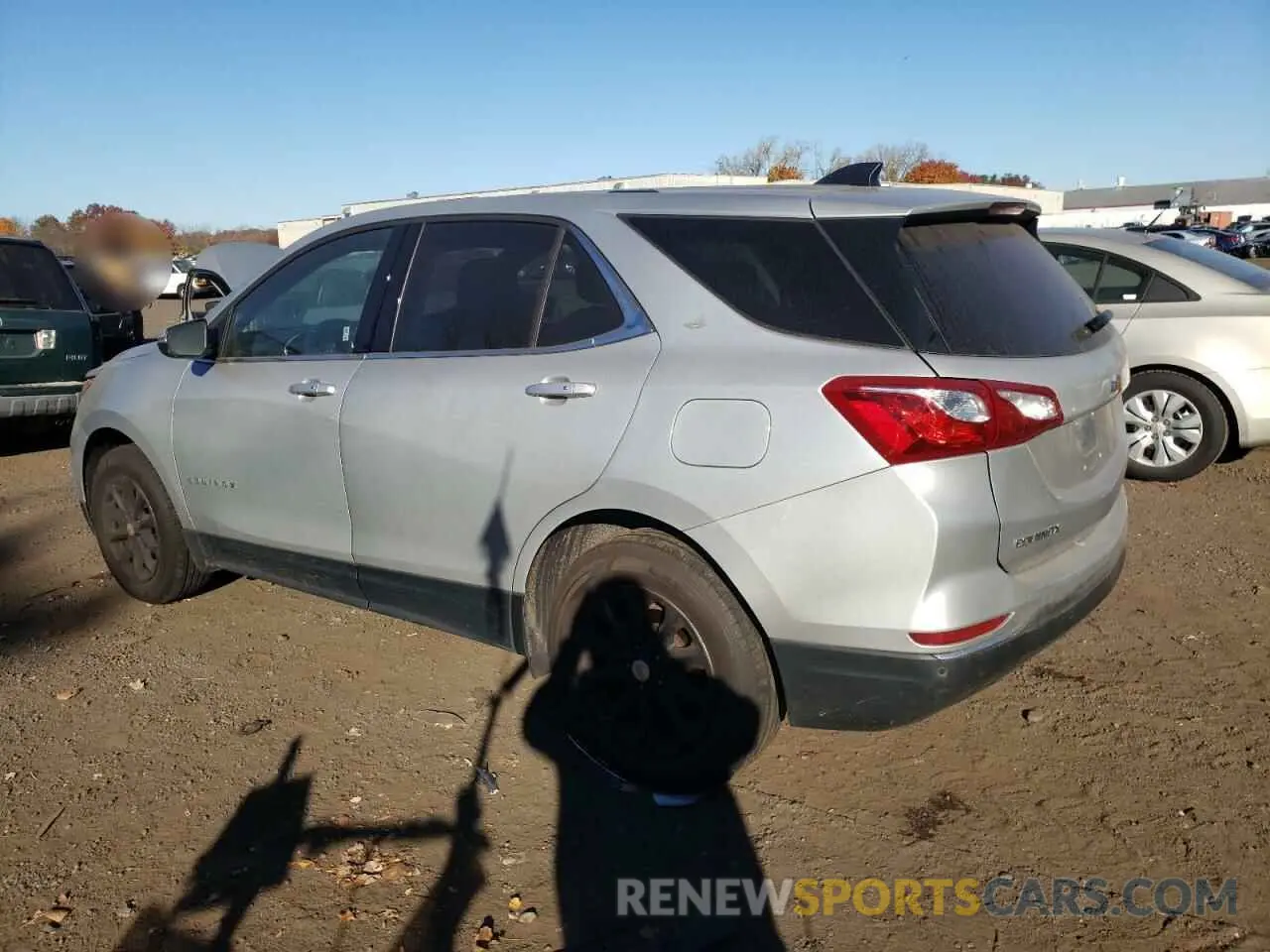 2 Photograph of a damaged car 2GNAXUEV5K6169377 CHEVROLET EQUINOX 2019