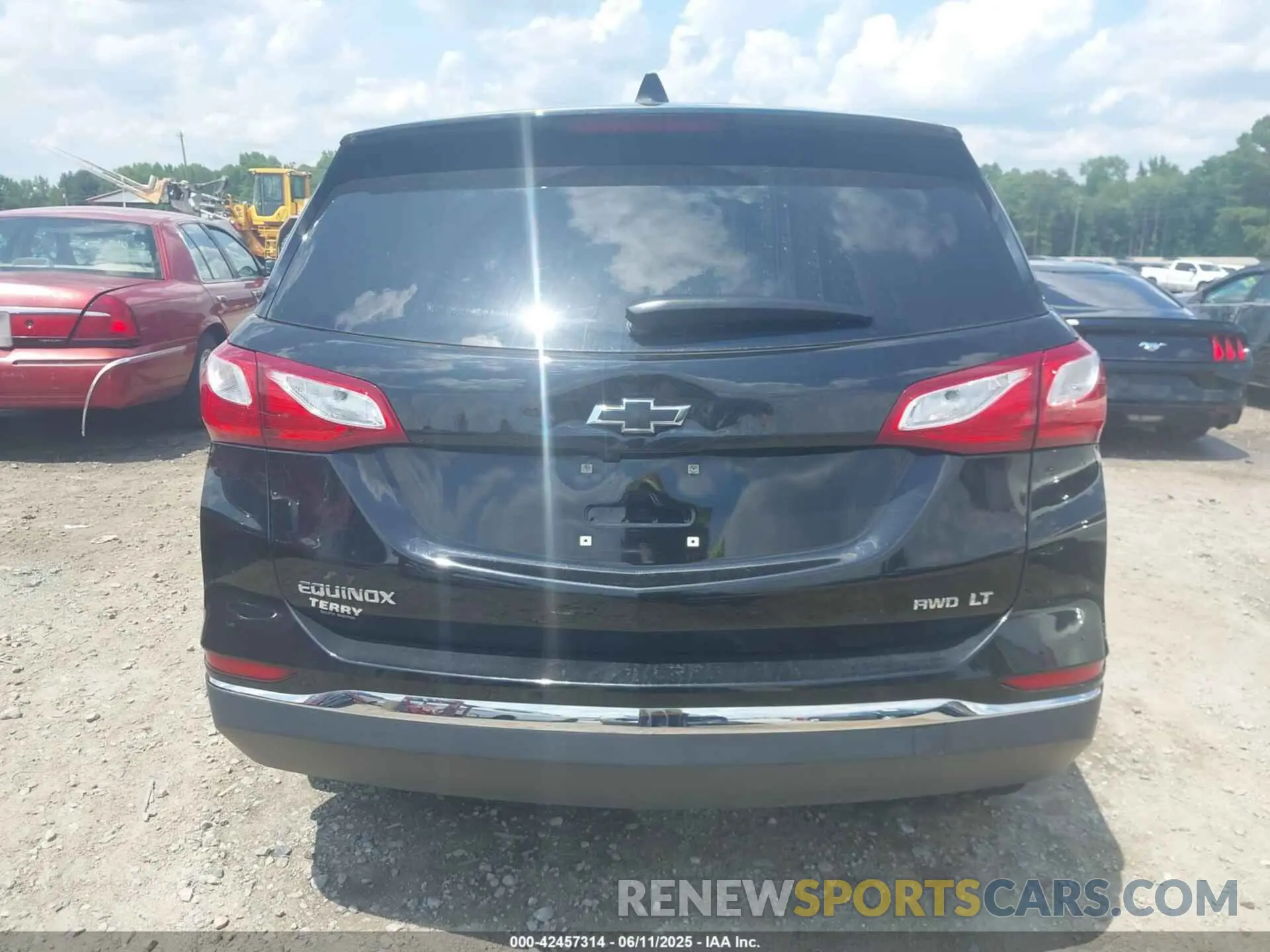 16 Photograph of a damaged car 2GNAXUEV5K6222787 CHEVROLET EQUINOX 2019