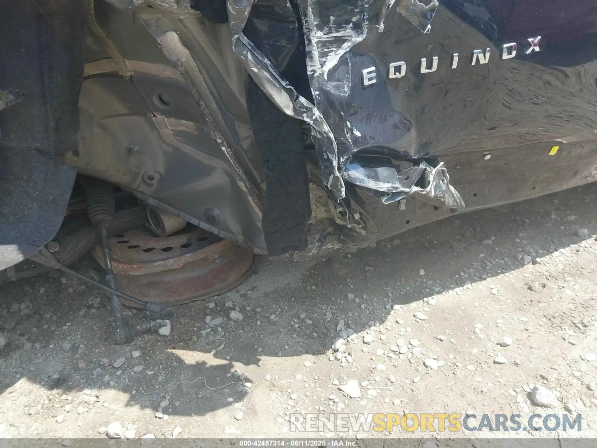 18 Photograph of a damaged car 2GNAXUEV5K6222787 CHEVROLET EQUINOX 2019