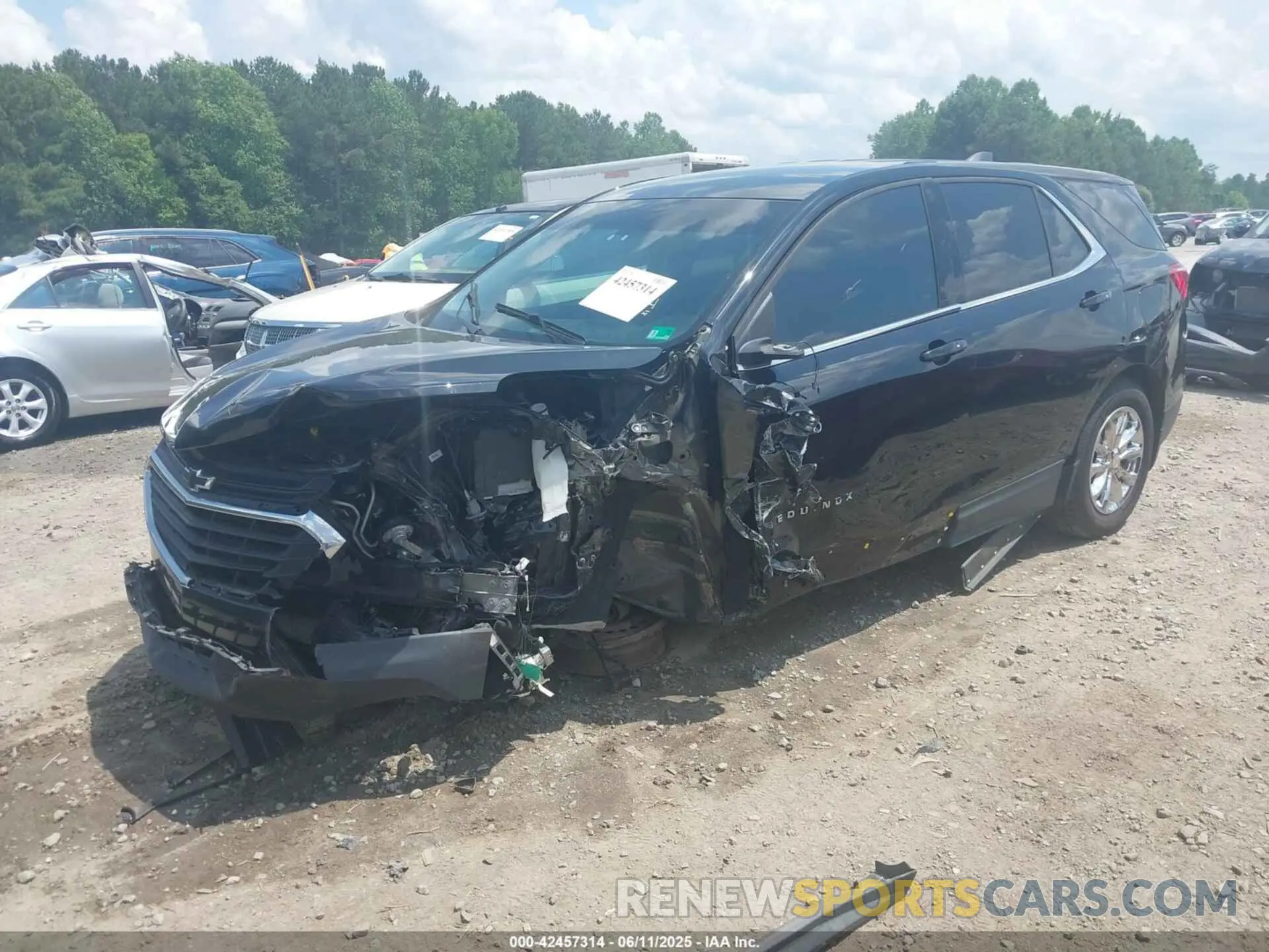 2 Photograph of a damaged car 2GNAXUEV5K6222787 CHEVROLET EQUINOX 2019