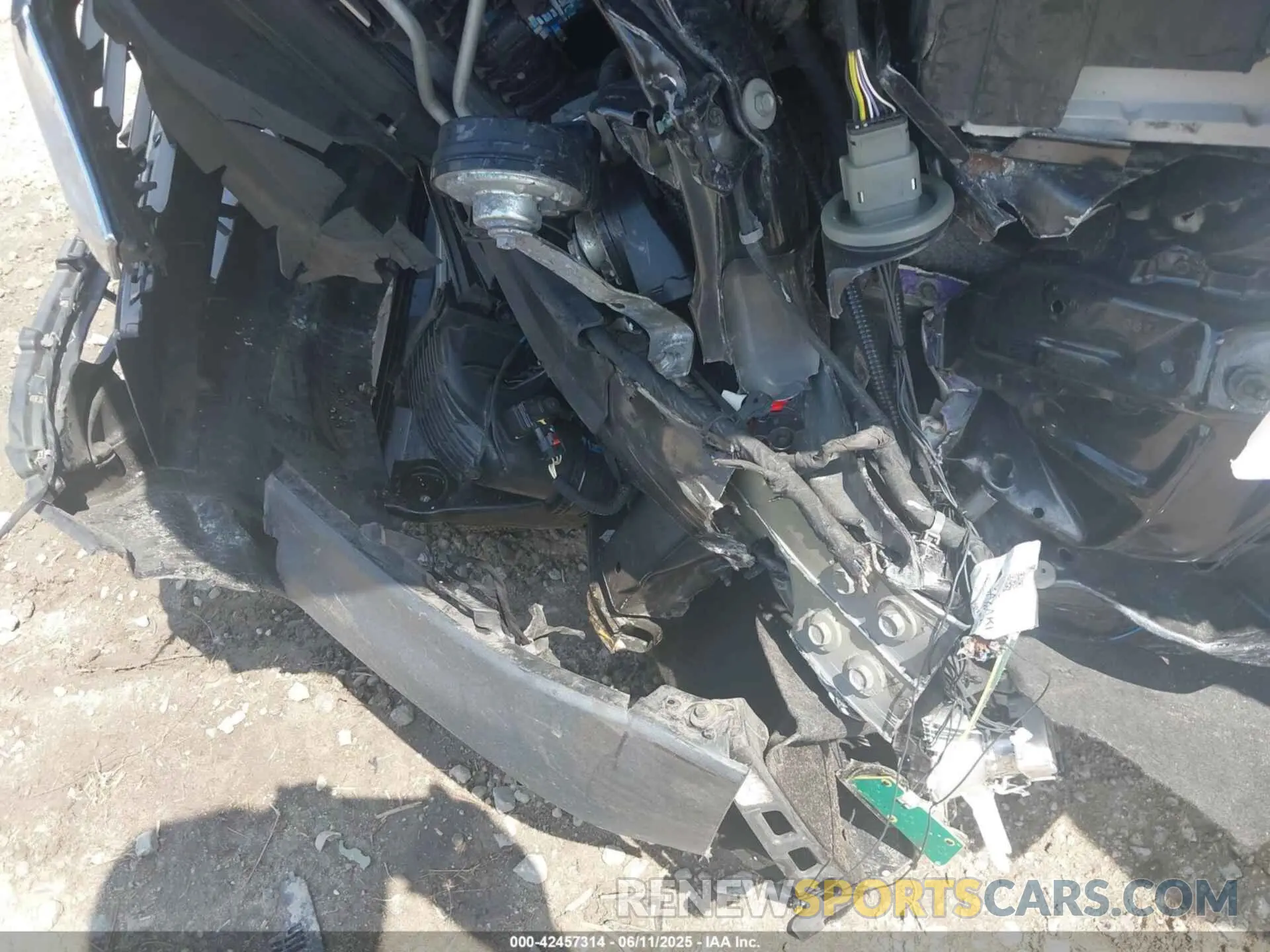 20 Photograph of a damaged car 2GNAXUEV5K6222787 CHEVROLET EQUINOX 2019