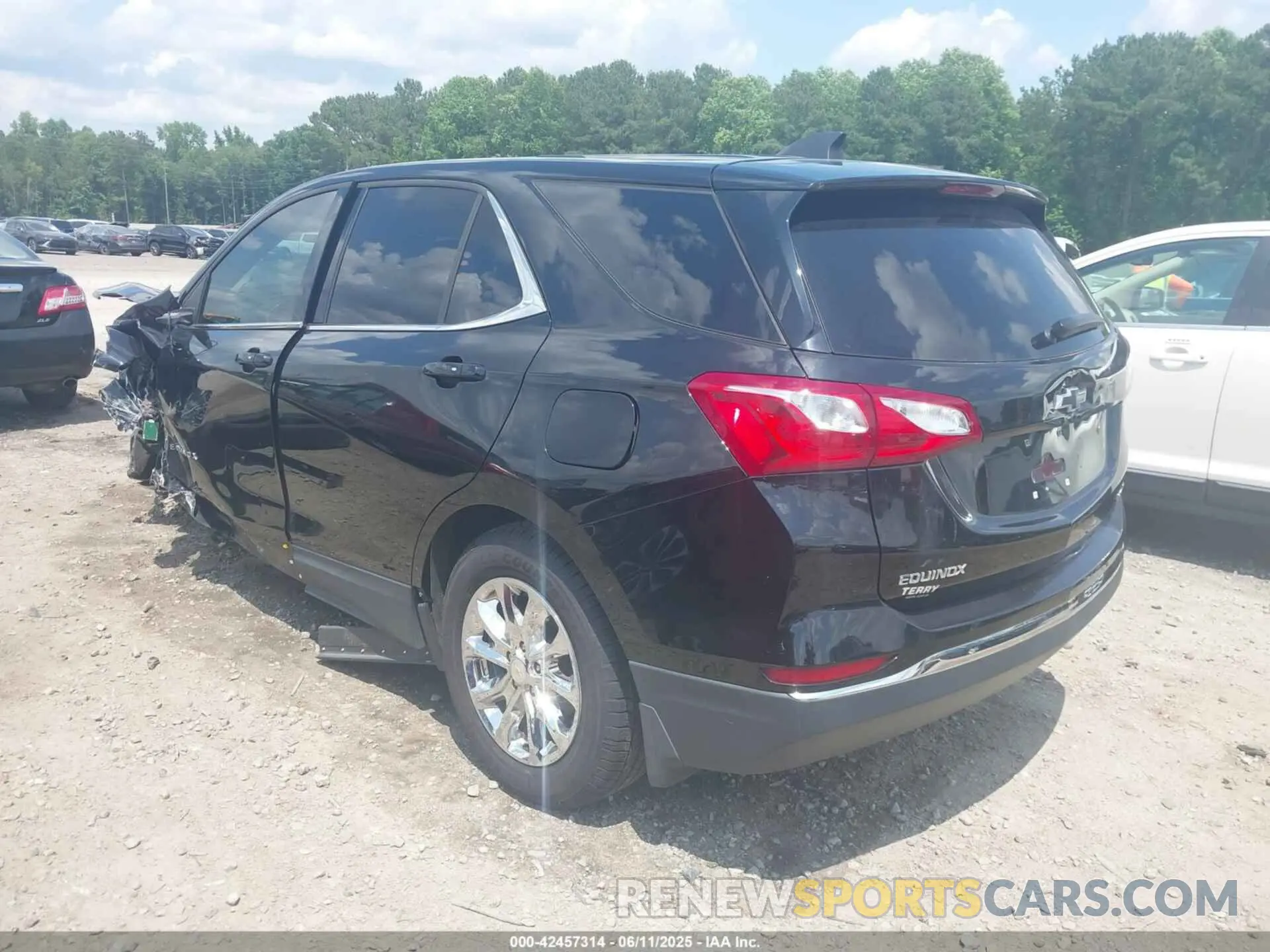 3 Photograph of a damaged car 2GNAXUEV5K6222787 CHEVROLET EQUINOX 2019