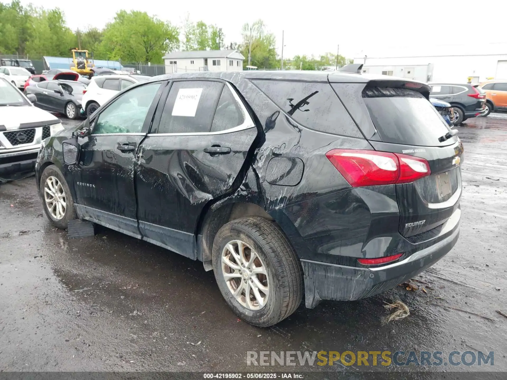 3 Photograph of a damaged car 2GNAXUEV5K6231733 CHEVROLET EQUINOX 2019
