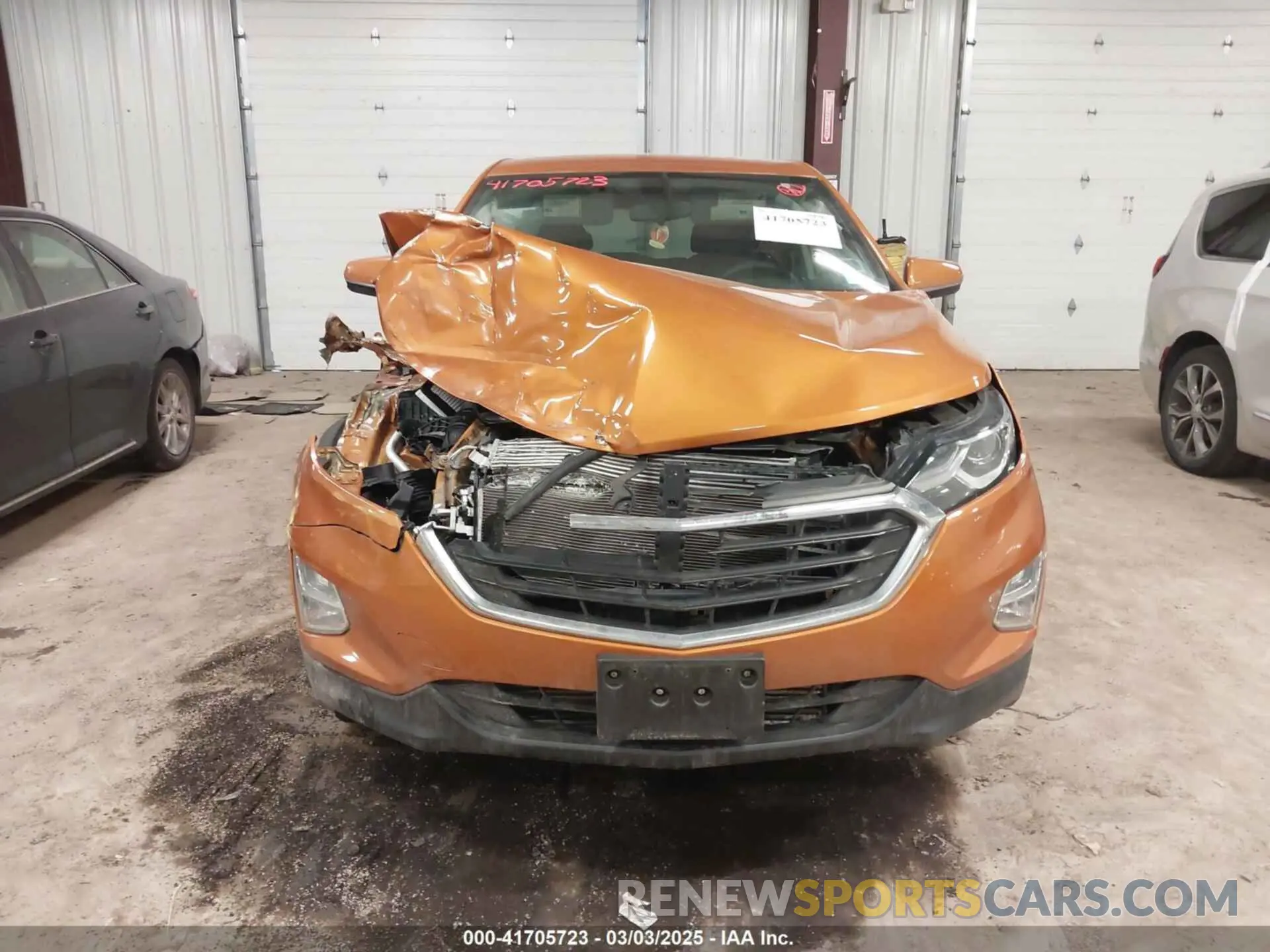 12 Photograph of a damaged car 2GNAXUEV5K6235071 CHEVROLET EQUINOX 2019