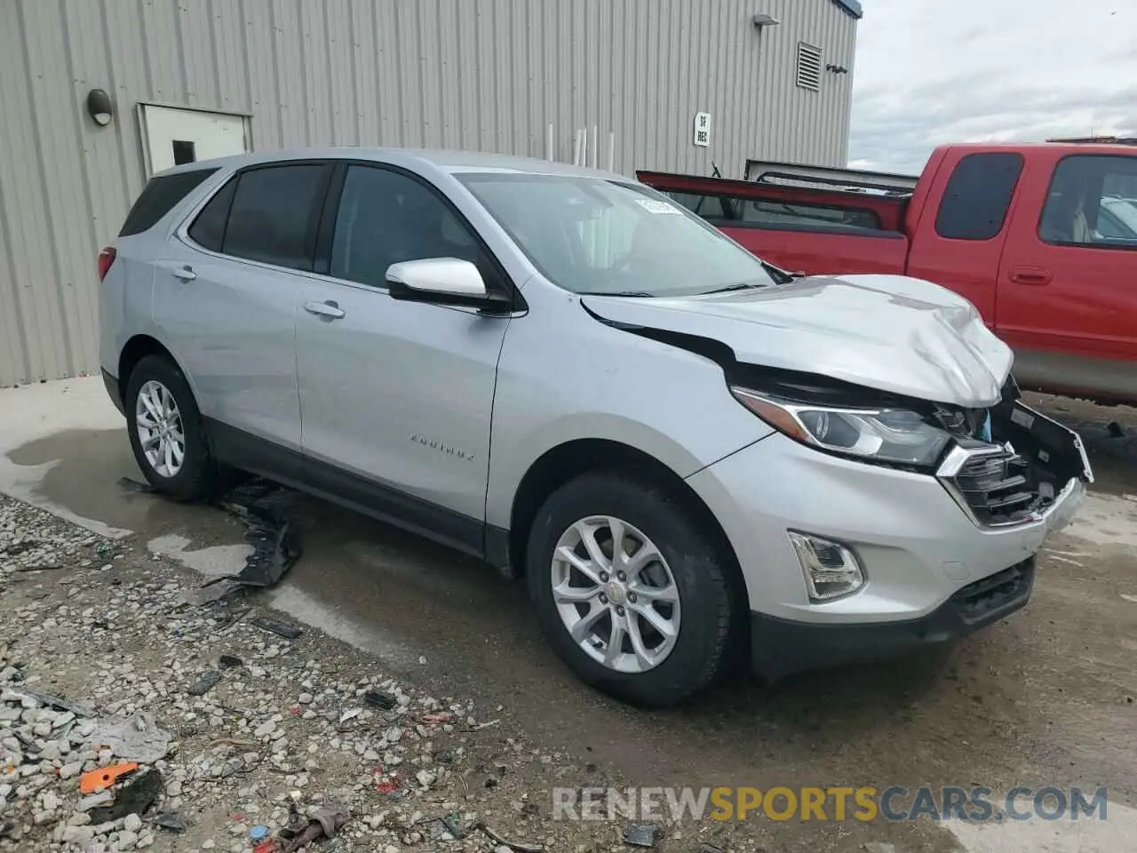 4 Photograph of a damaged car 2GNAXUEV5K6261427 CHEVROLET EQUINOX 2019