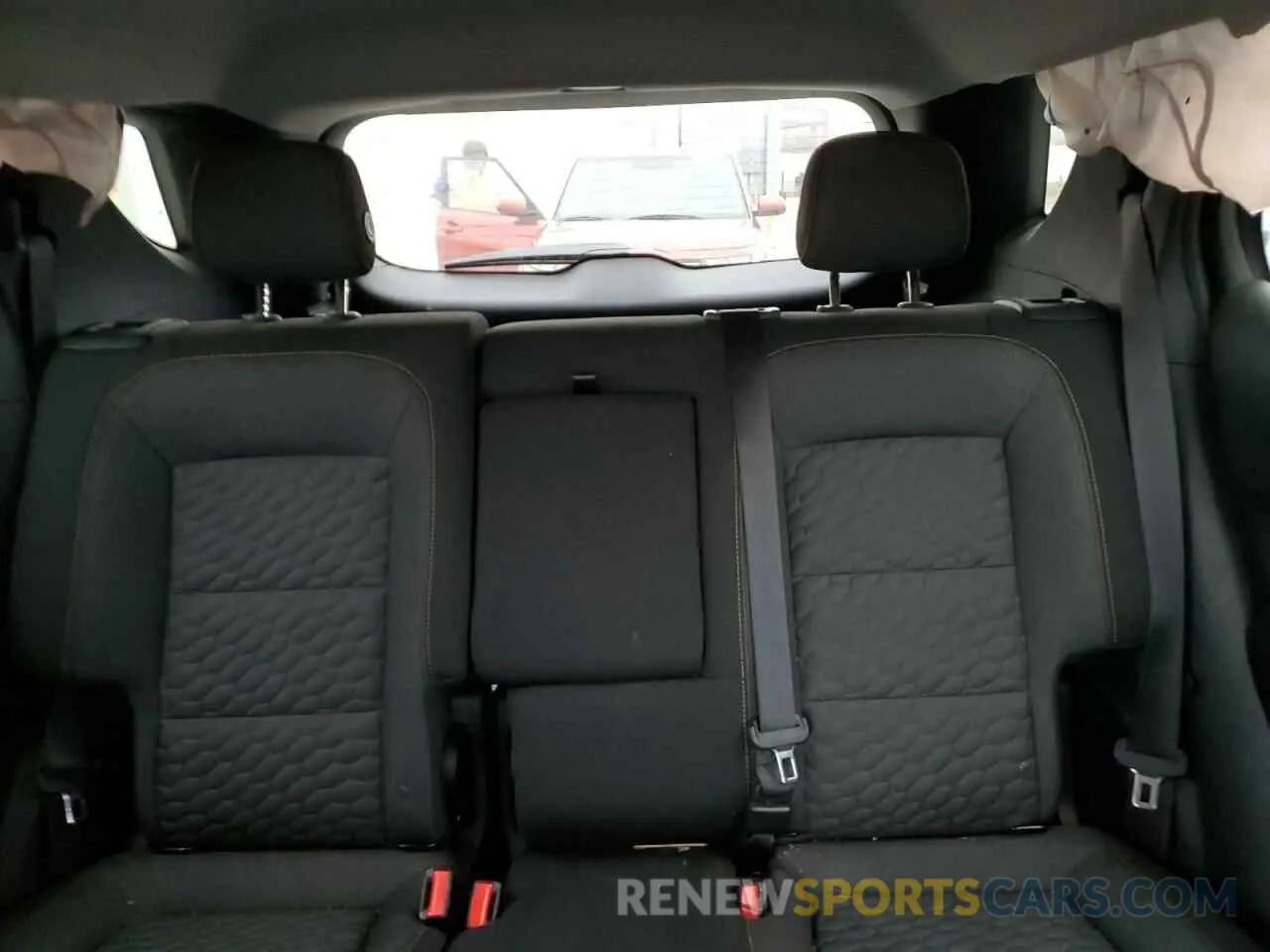 10 Photograph of a damaged car 2GNAXUEV5K6283928 CHEVROLET EQUINOX 2019