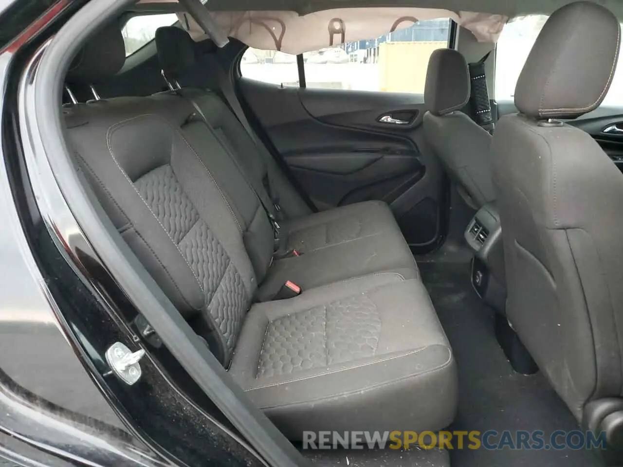 12 Photograph of a damaged car 2GNAXUEV5K6283928 CHEVROLET EQUINOX 2019