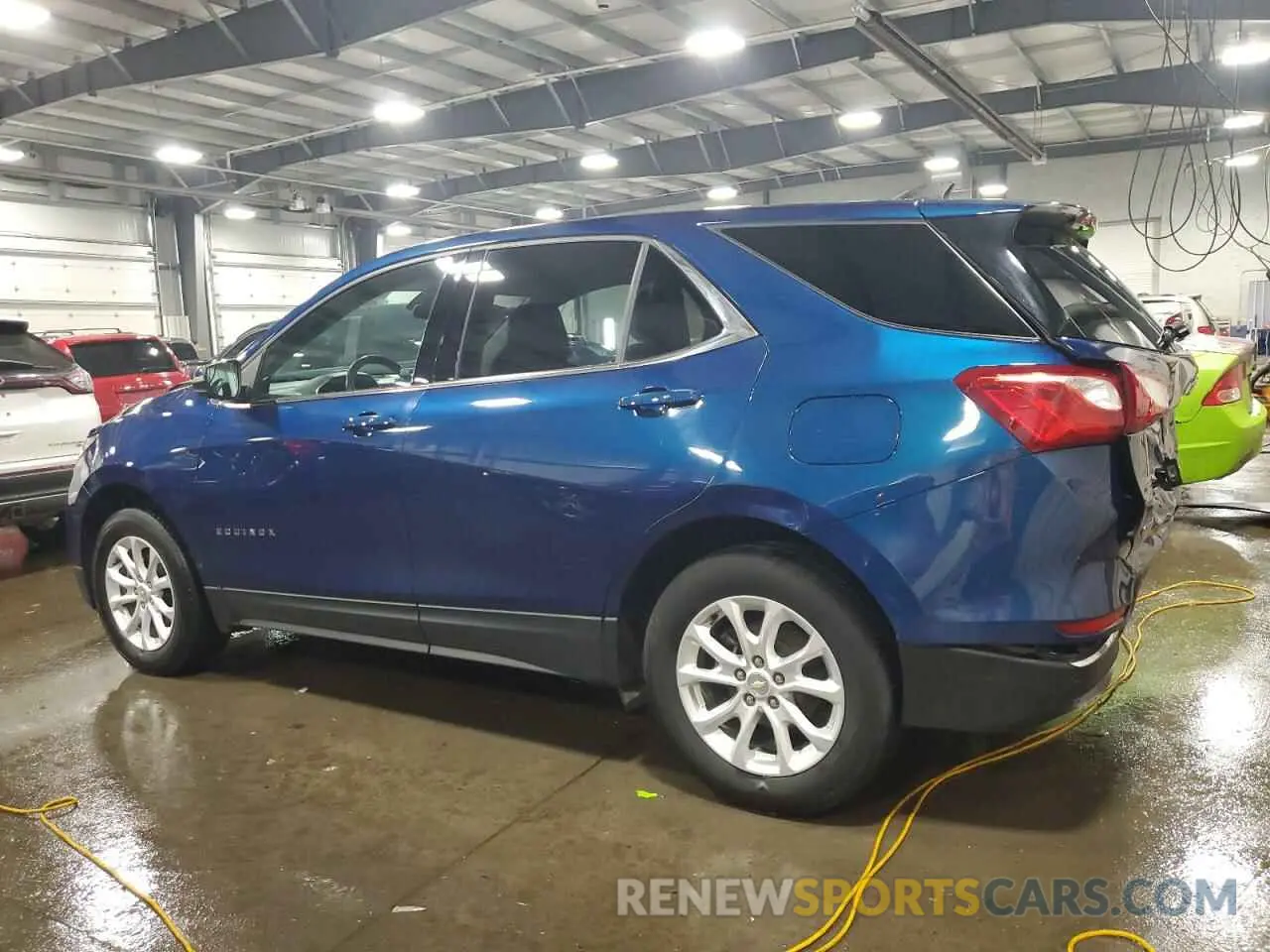 2 Photograph of a damaged car 2GNAXUEV6K6234933 CHEVROLET EQUINOX 2019